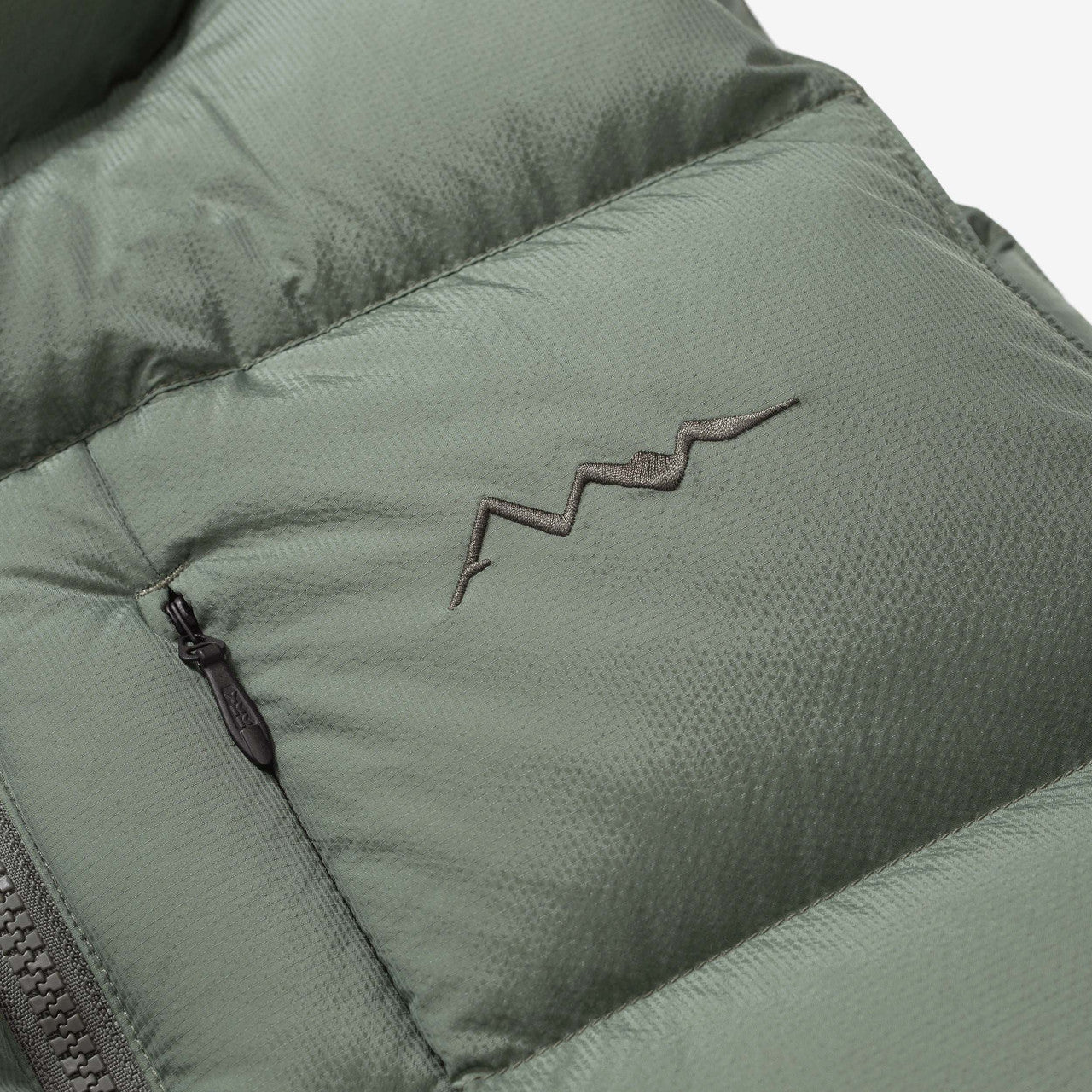 M-Rip Down Vest  | 7924257002-401