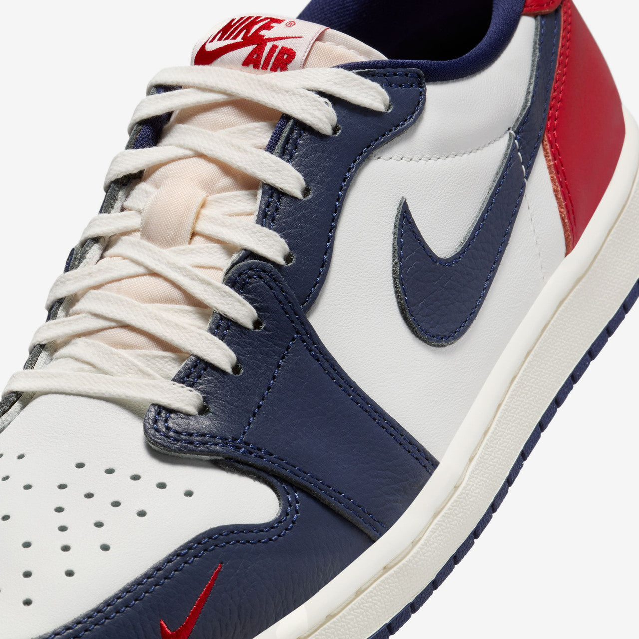 Air Jordan 1 Retro Low OG | HQ2993-100