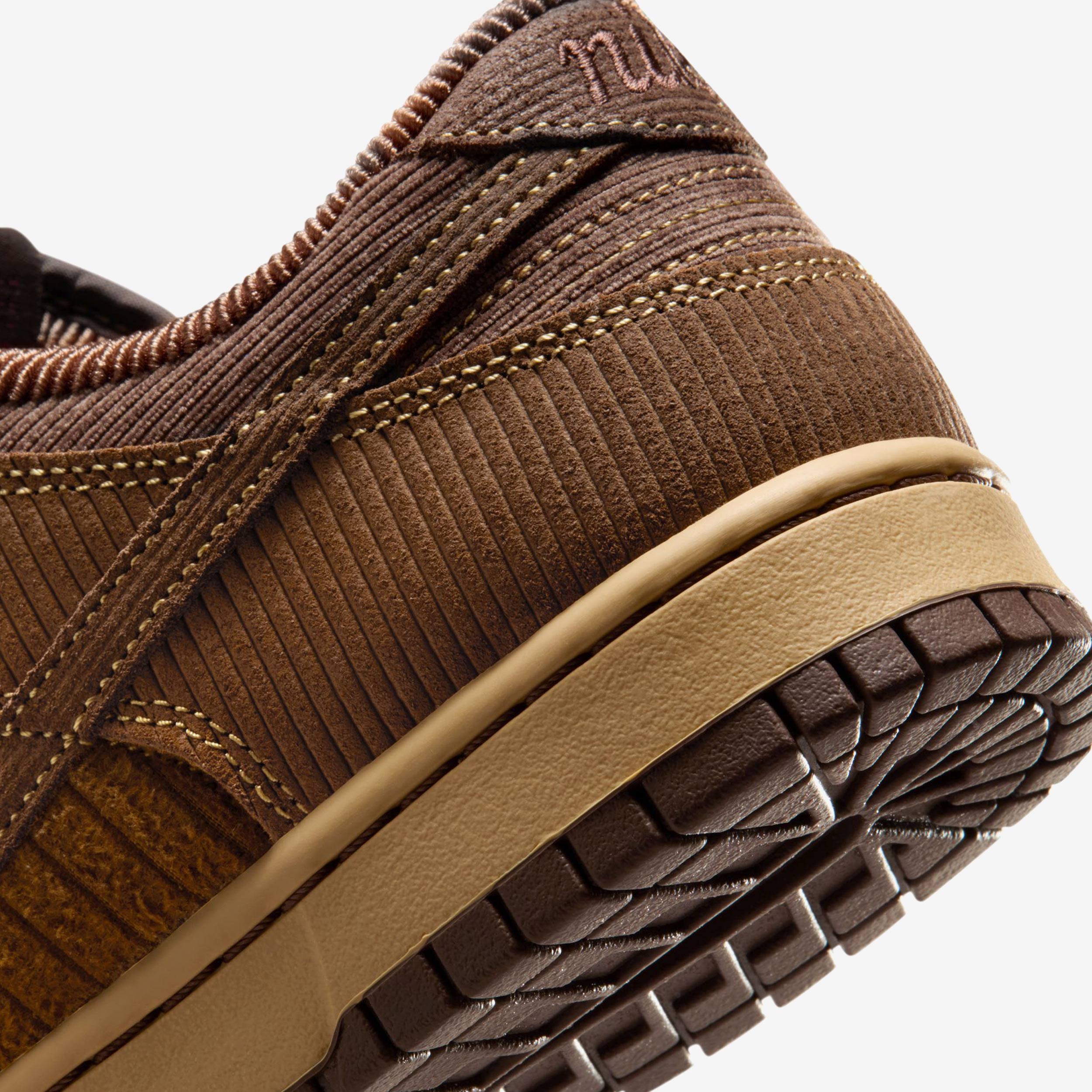 Dunk Low Retro Premium