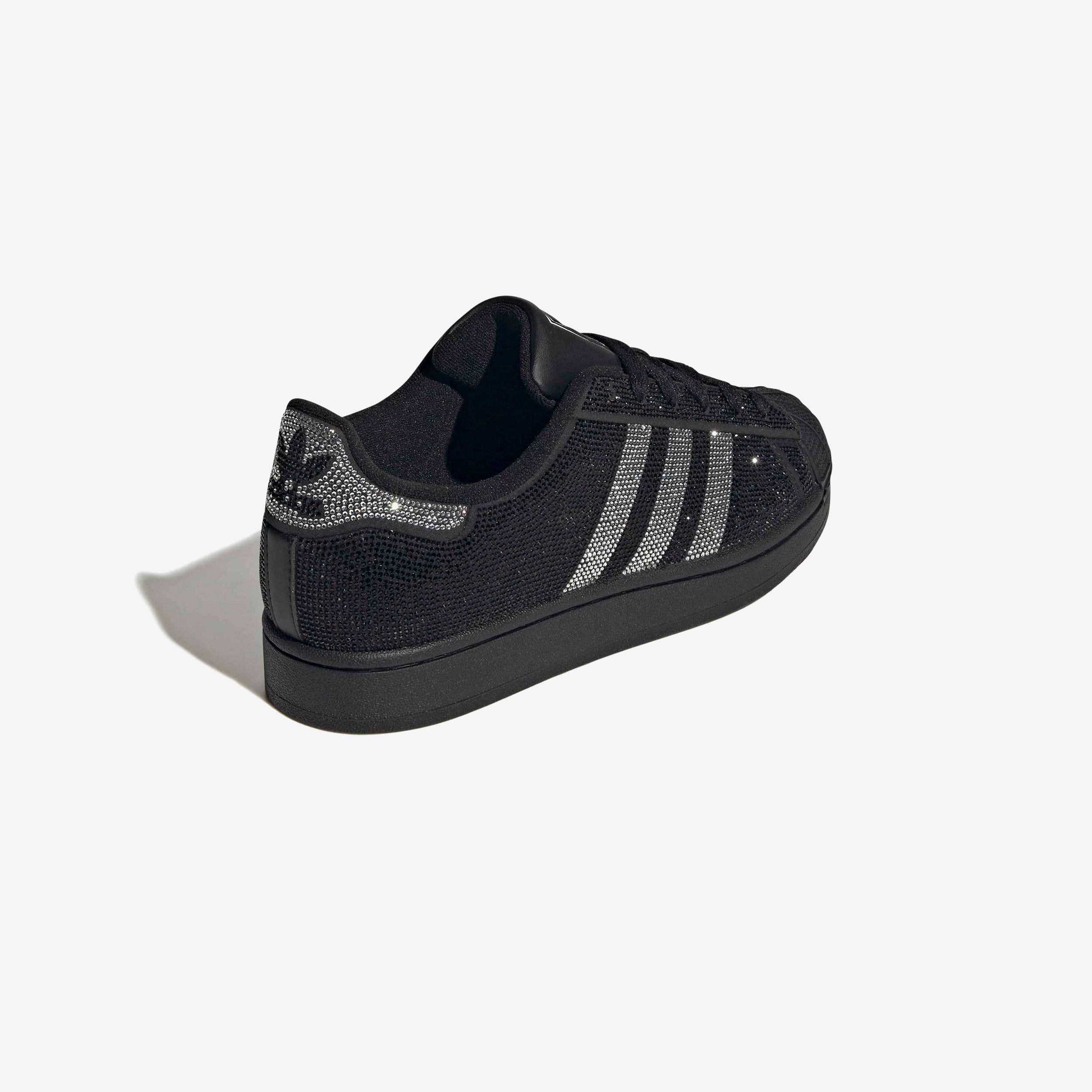 Wmns Superstar II