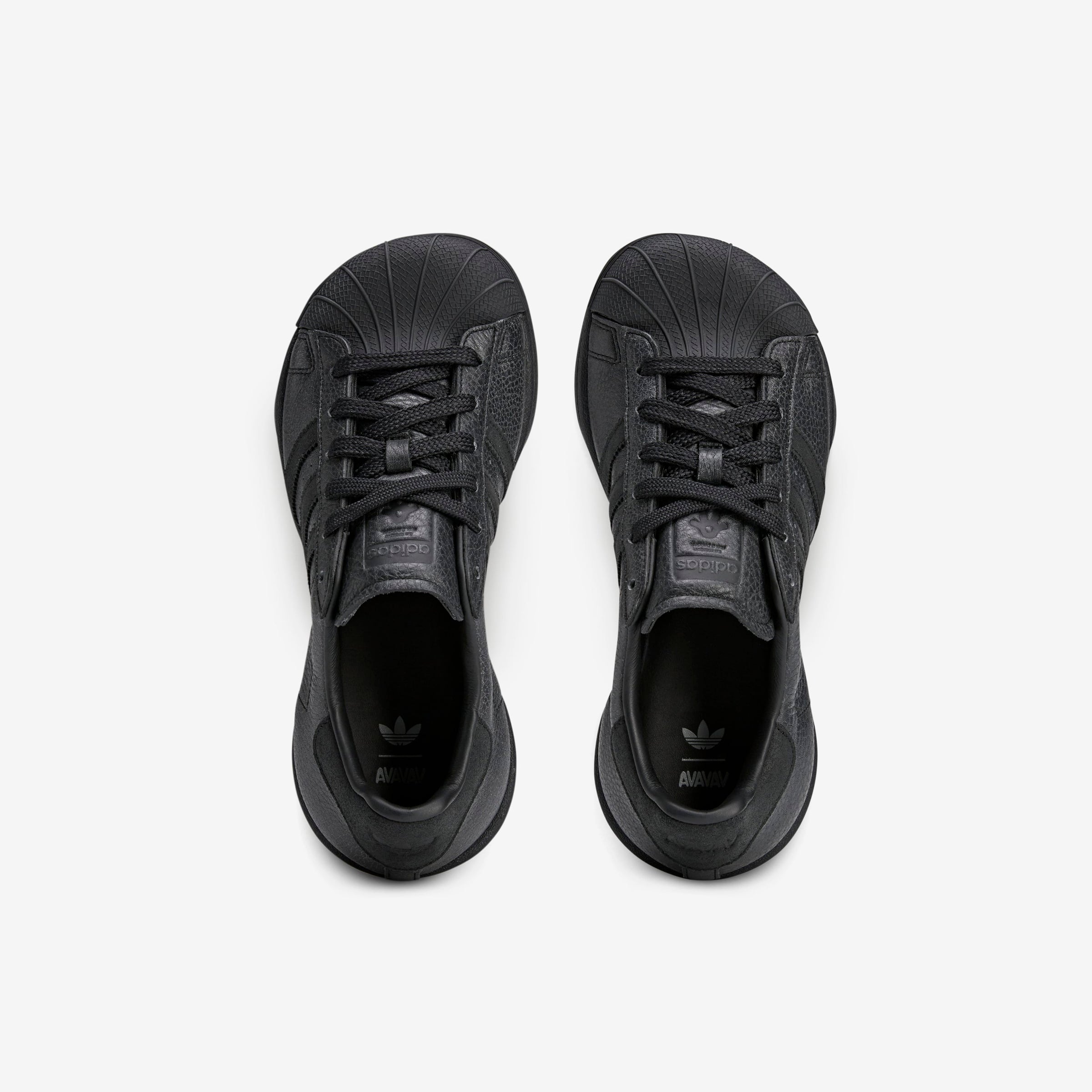 Wmns Superstar x Avavav