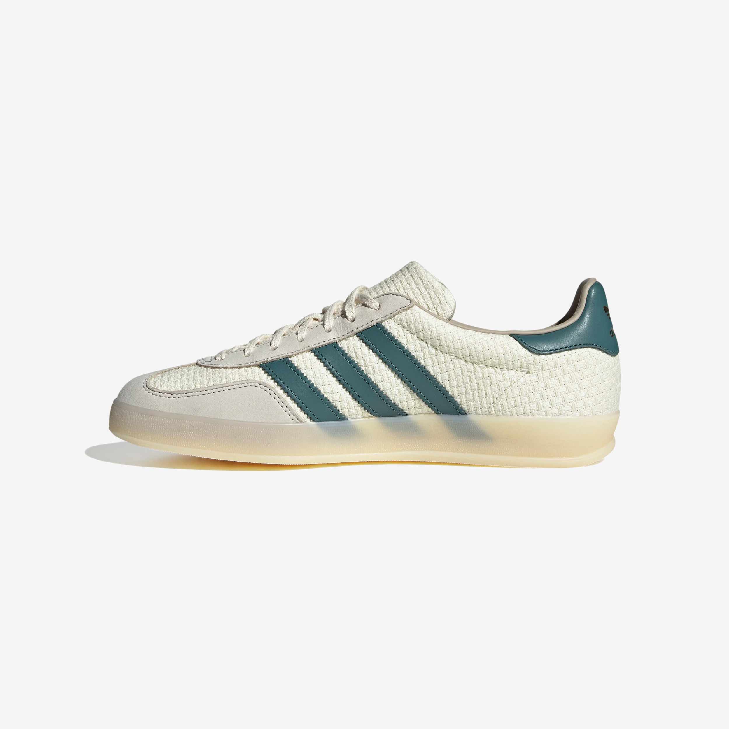 Gazelle Indoor