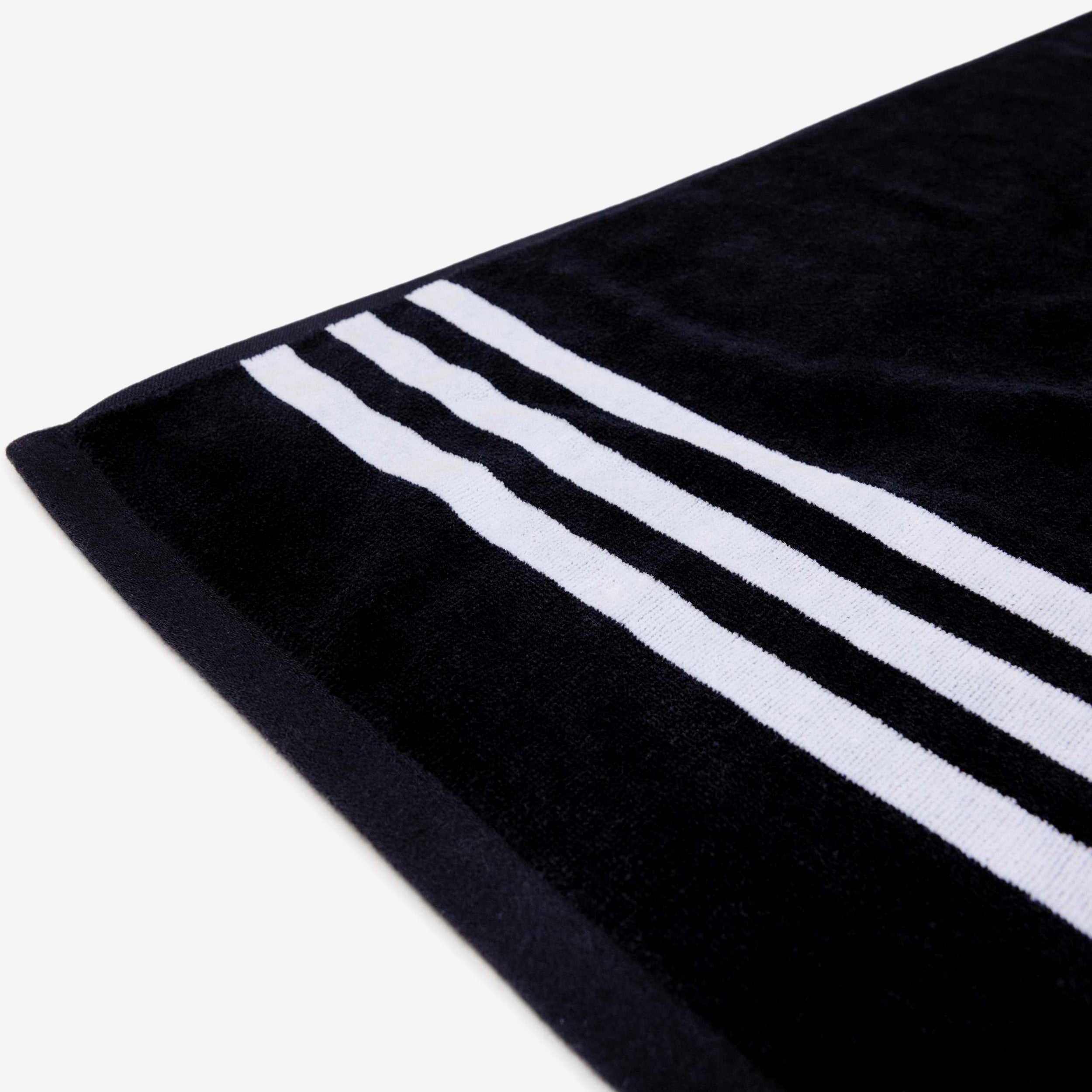 Mod Trefoil Towel