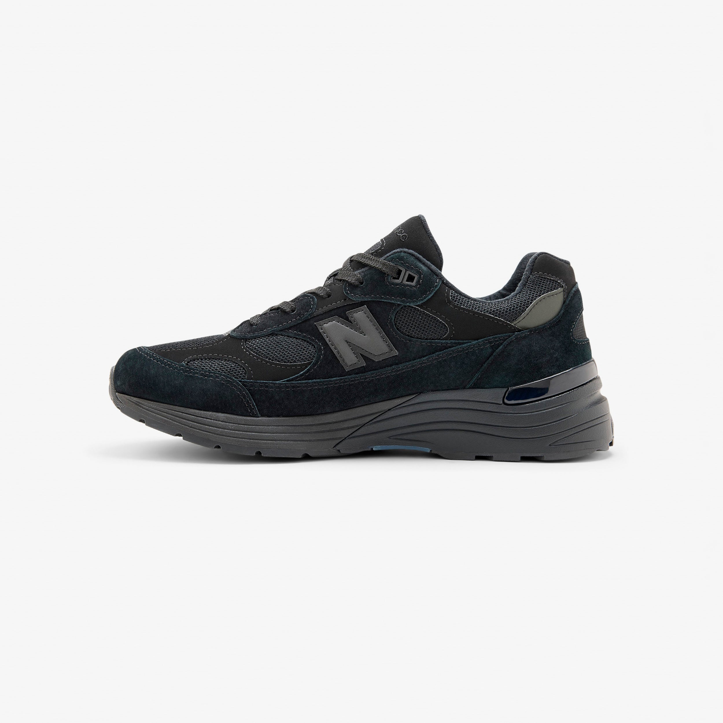 992