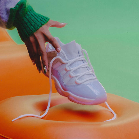 Air Jordan 11 Low "Pure Violet"
