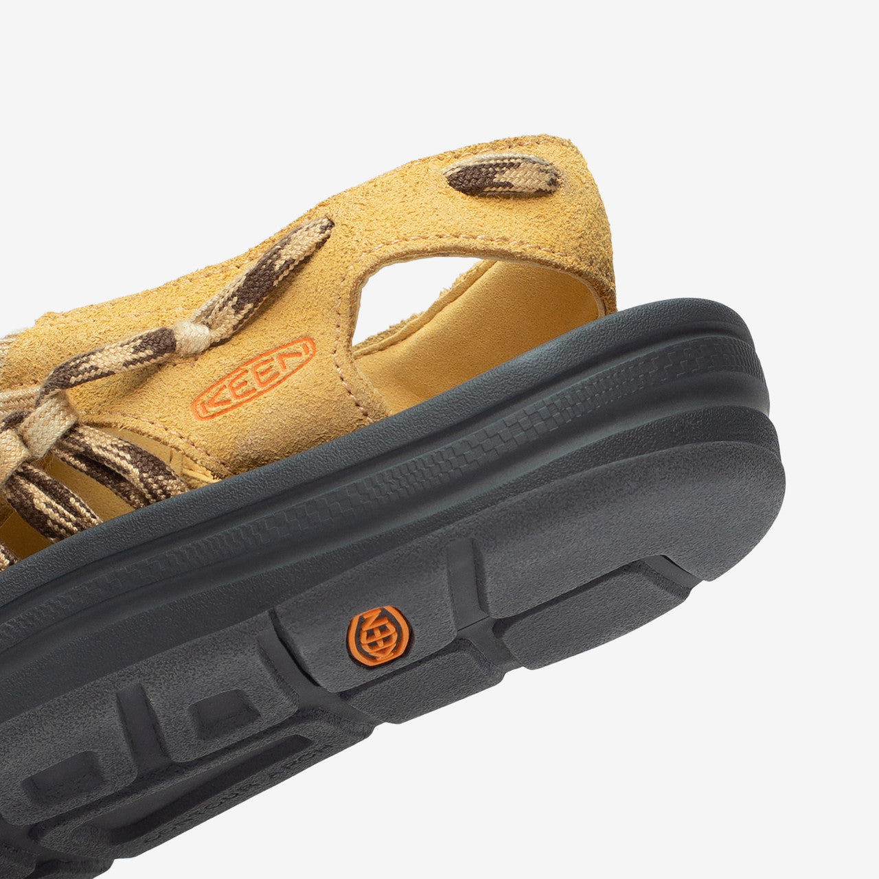 Uneek Flat x SNS | 1028930