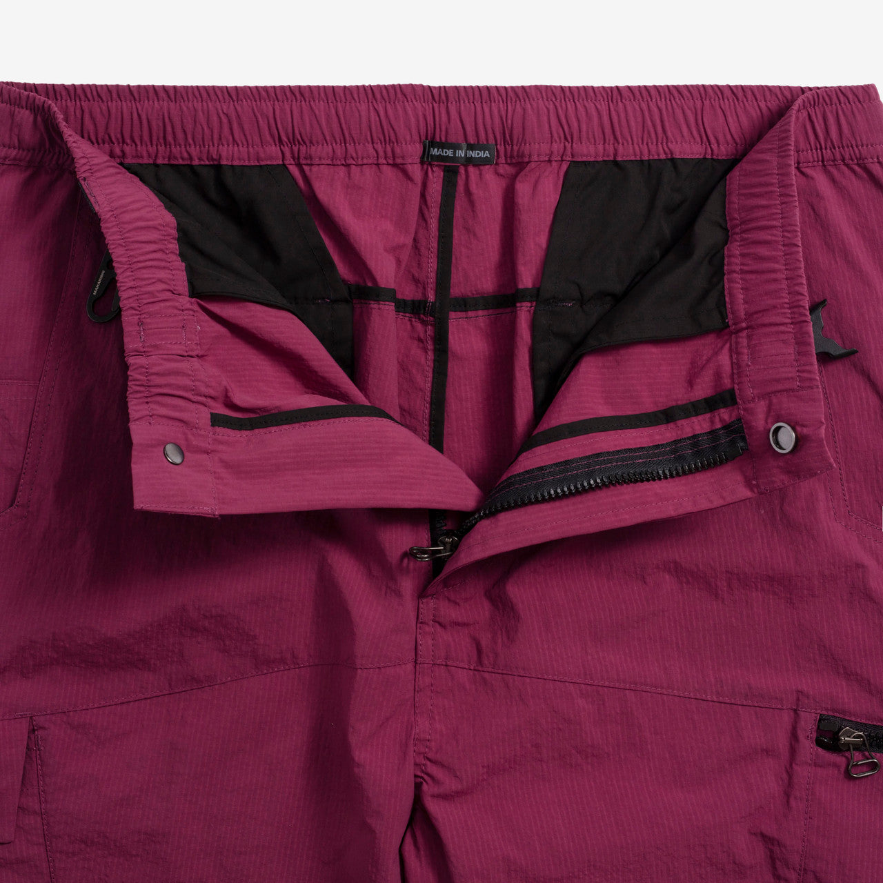 Experimental Tech Cargo Pants  | 4062-LAMARED