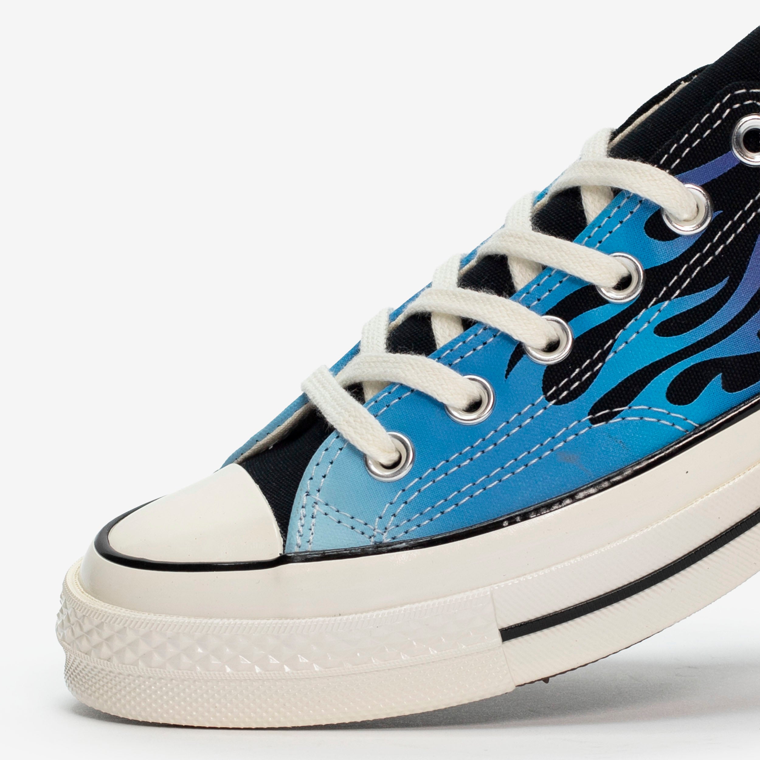 Chuck 70