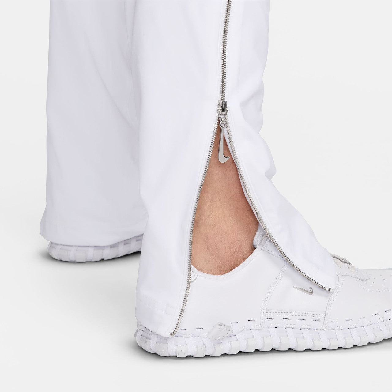 Wmns Le Pant x Jacquemus | DR5269-100