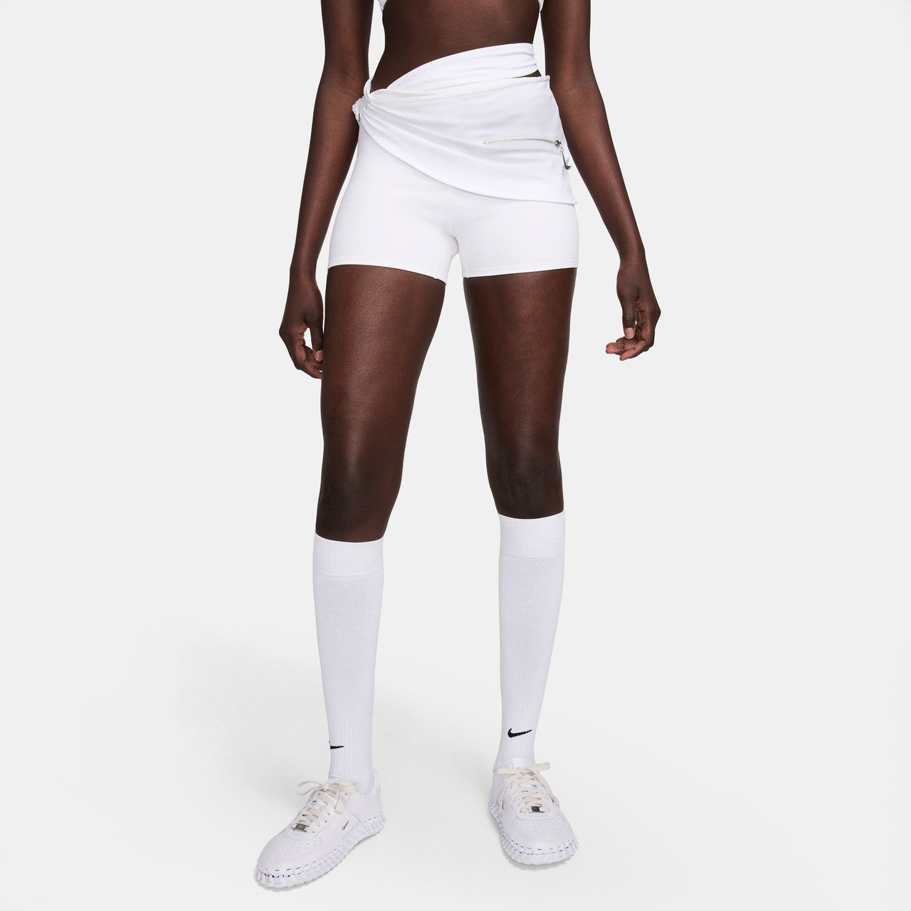 Wmns Le Layered Short x Jacquemus | FJ3266-100
