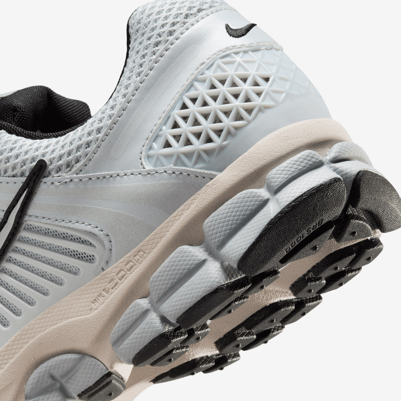 Wmns Zoom Vomero 5 | FN6742-002