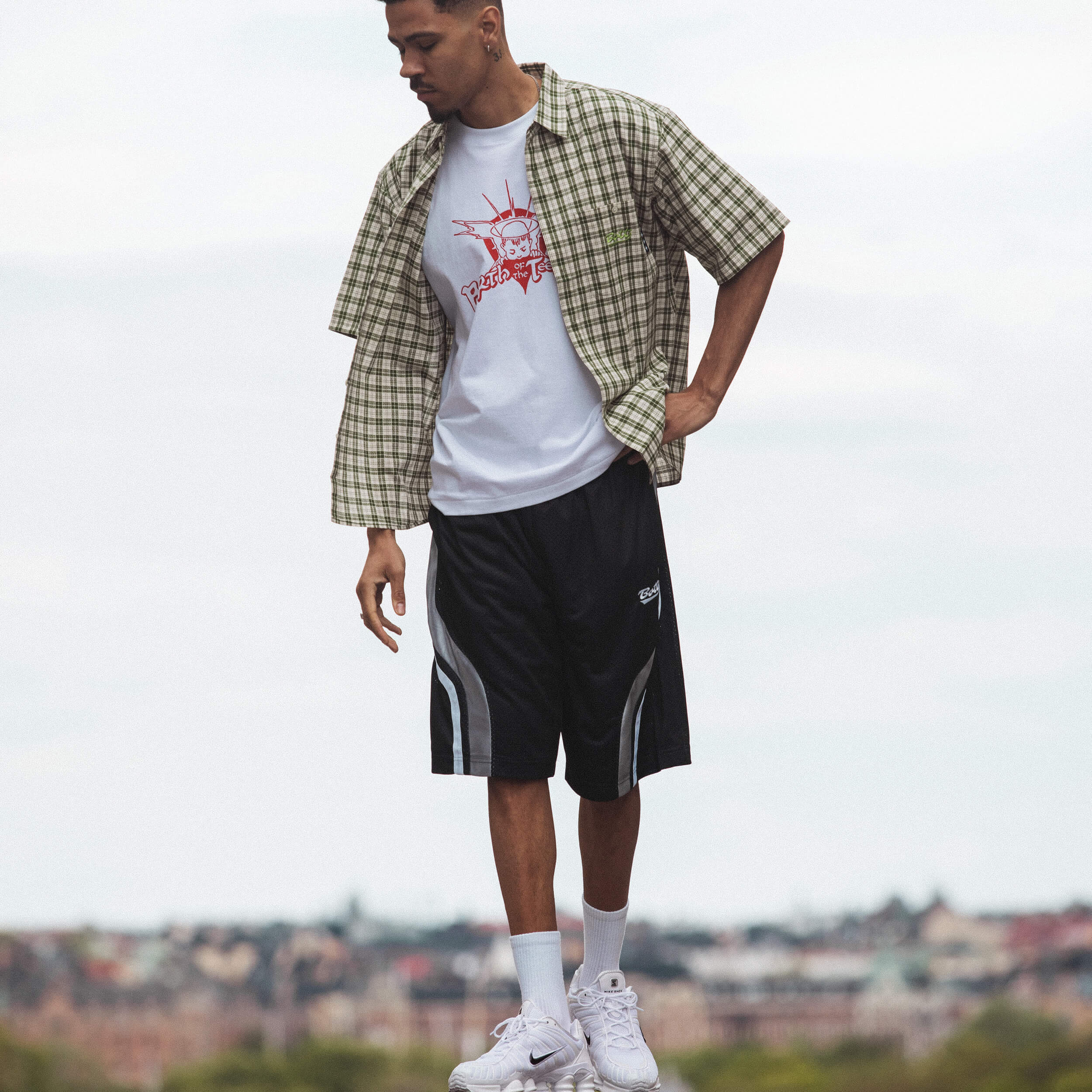 Piped Mesh Short