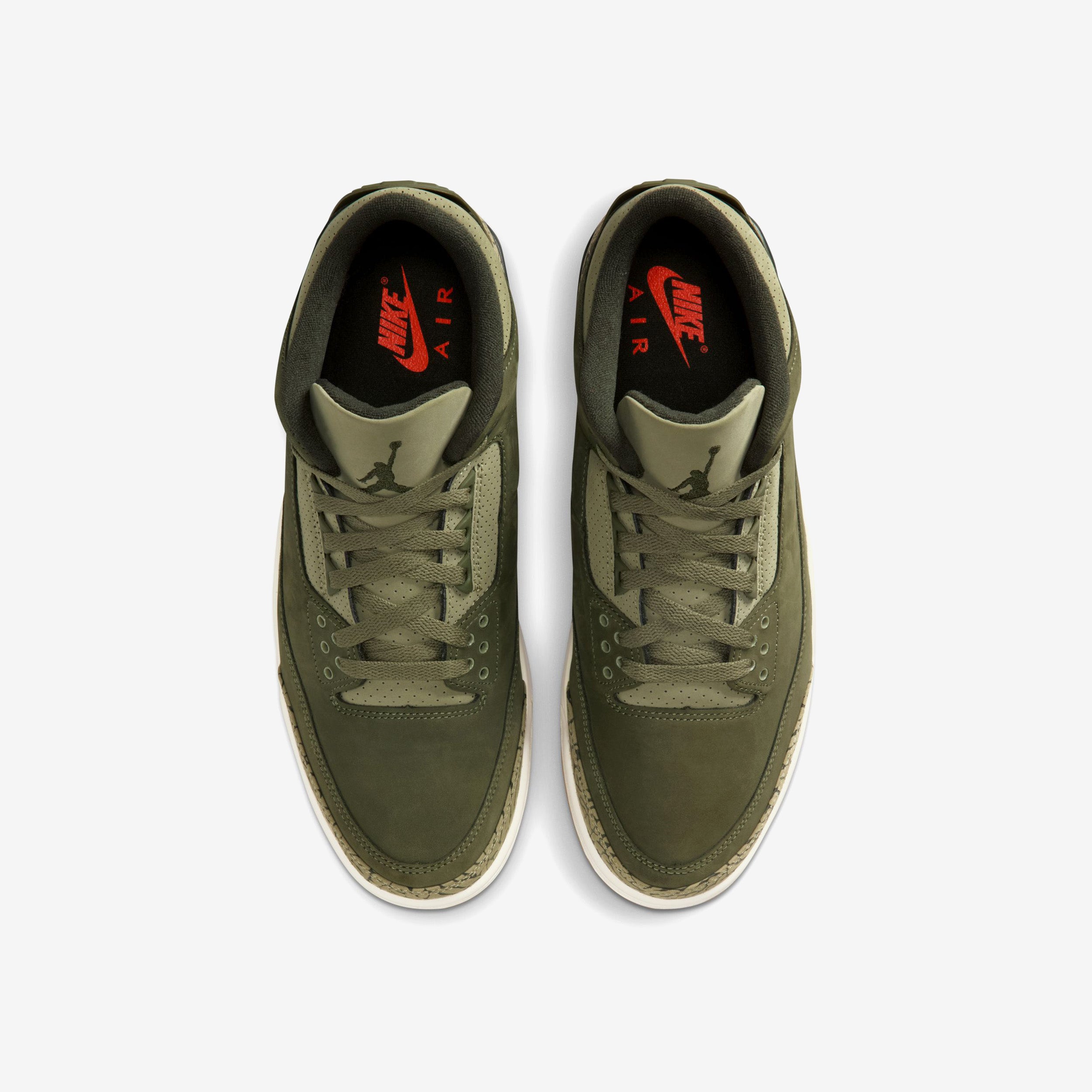 Air Jordan 3 Retro