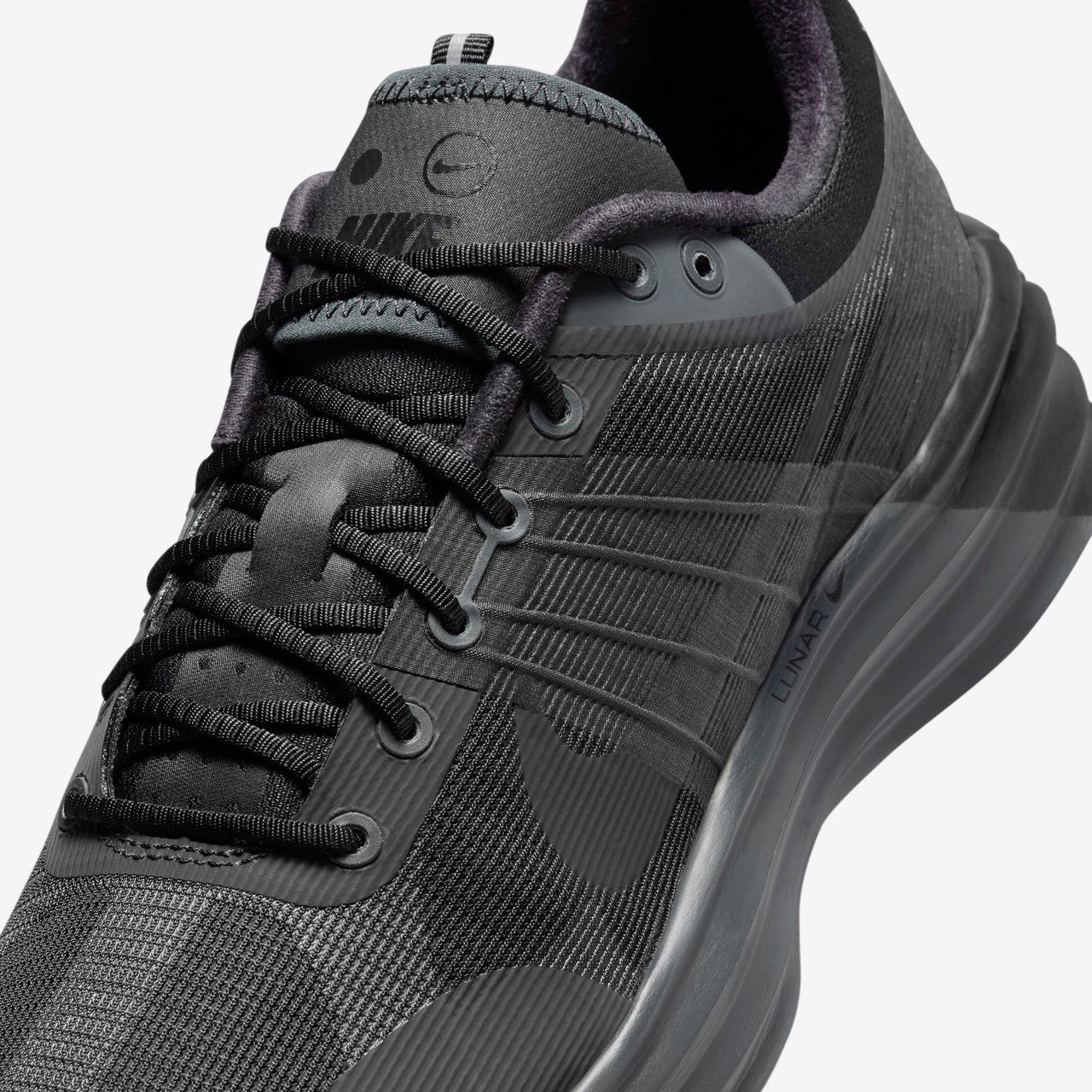 Lunar Roam | DV2440-002