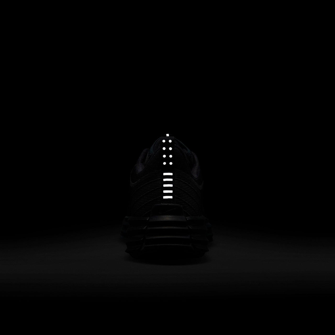 Lunar Roam | DV2440-002