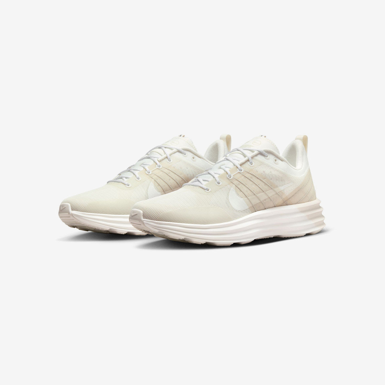Lunar Roam | DV2440-100