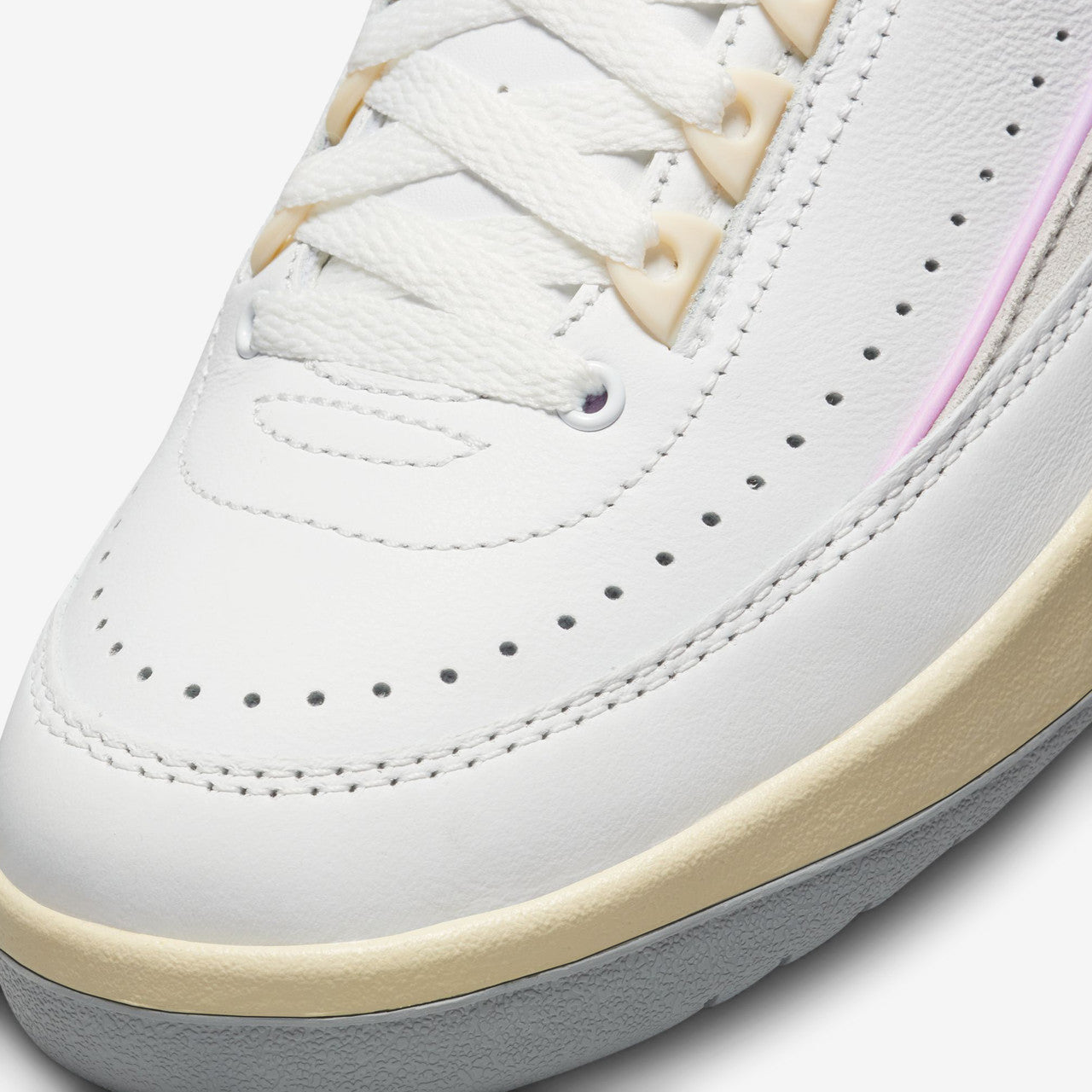Wmns Air Jordan 2 Retro Low