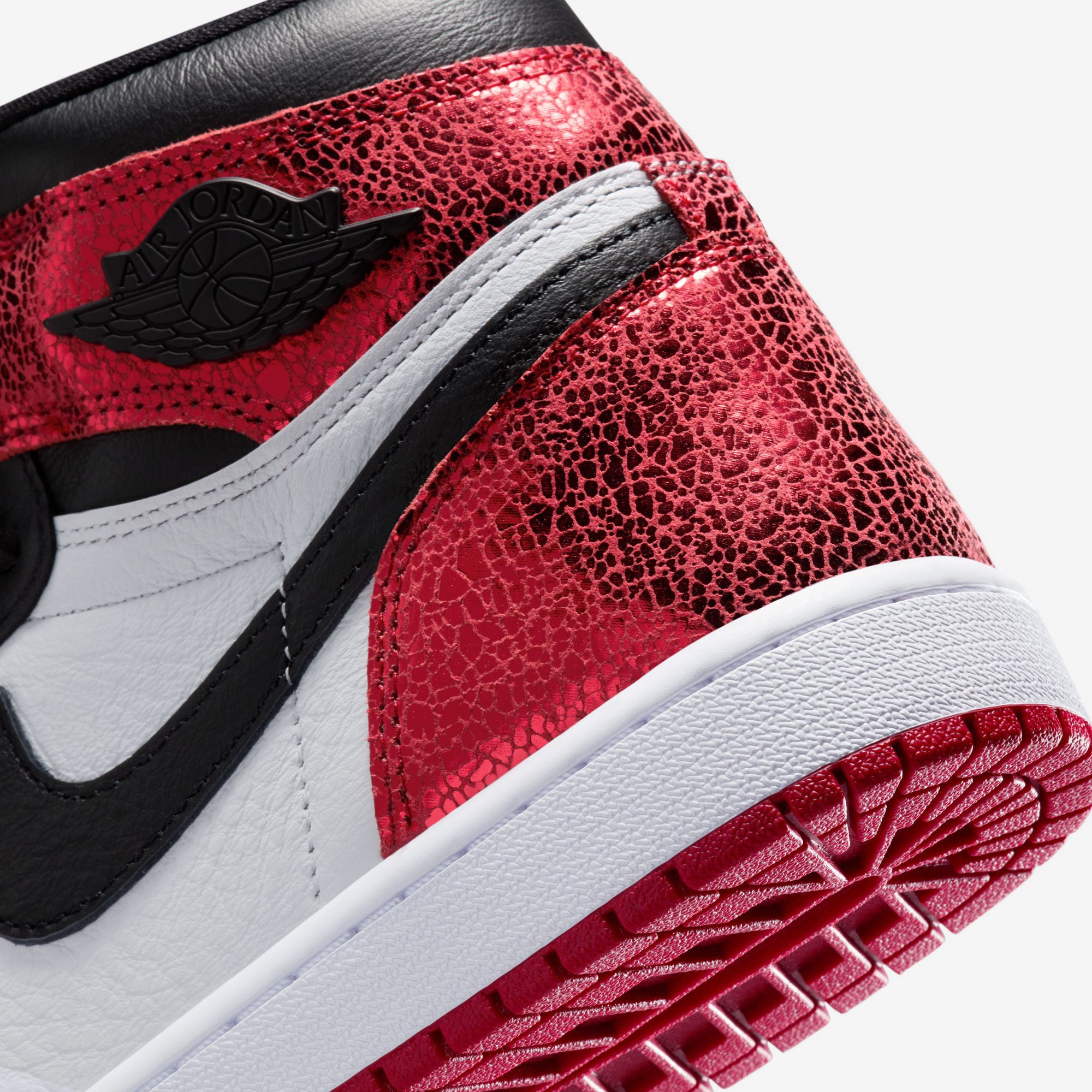 Wmns Air Jordan 1 Retro High OG
