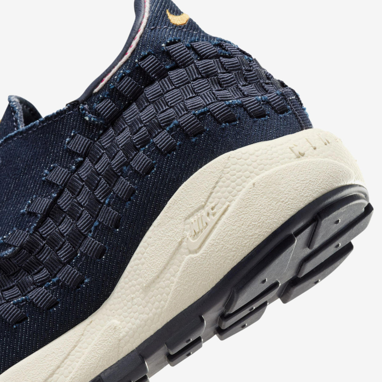 Wmns Air Footscape Woven  | HF1759-400