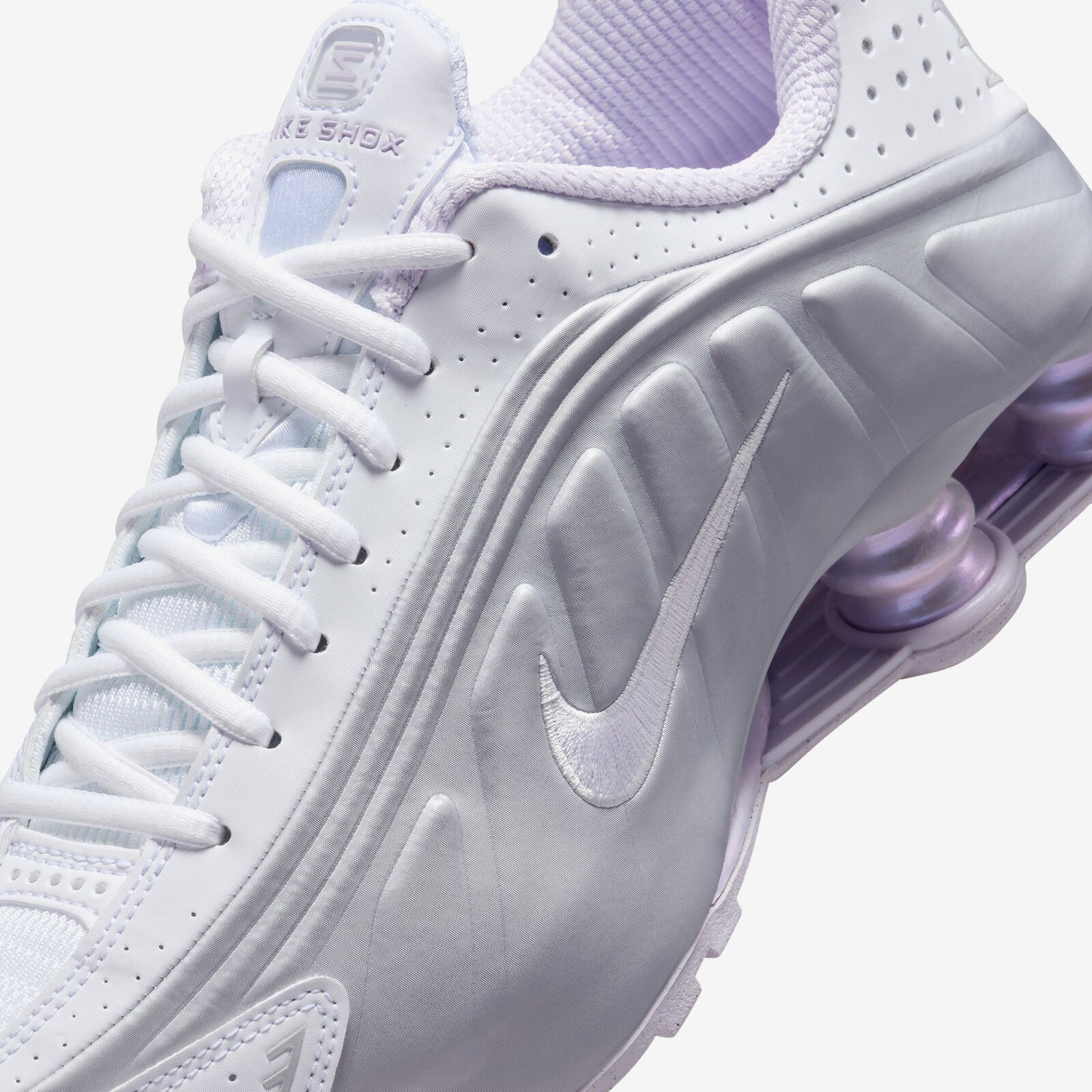 Wmns Shox R4