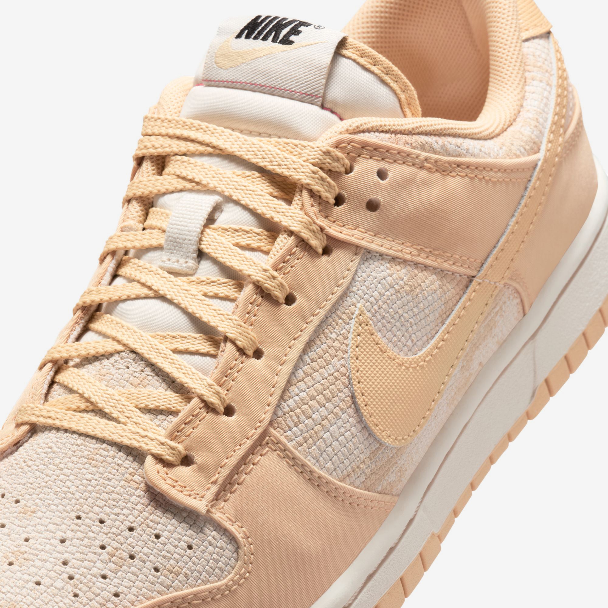Wmns Dunk Low