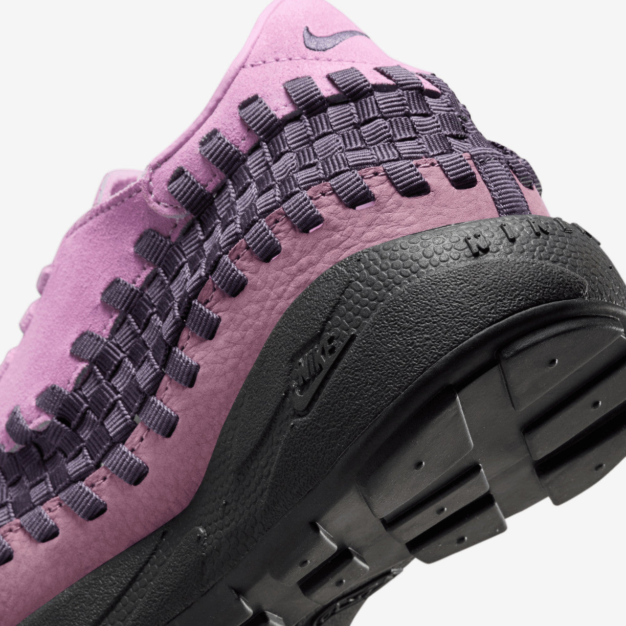 Wmns Air Footscape Woven | HM0961-600