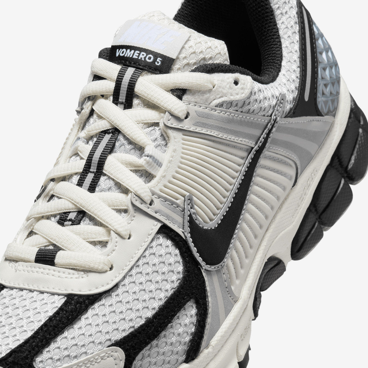 Wmns Zoom Vomero 5  | HQ1182-001