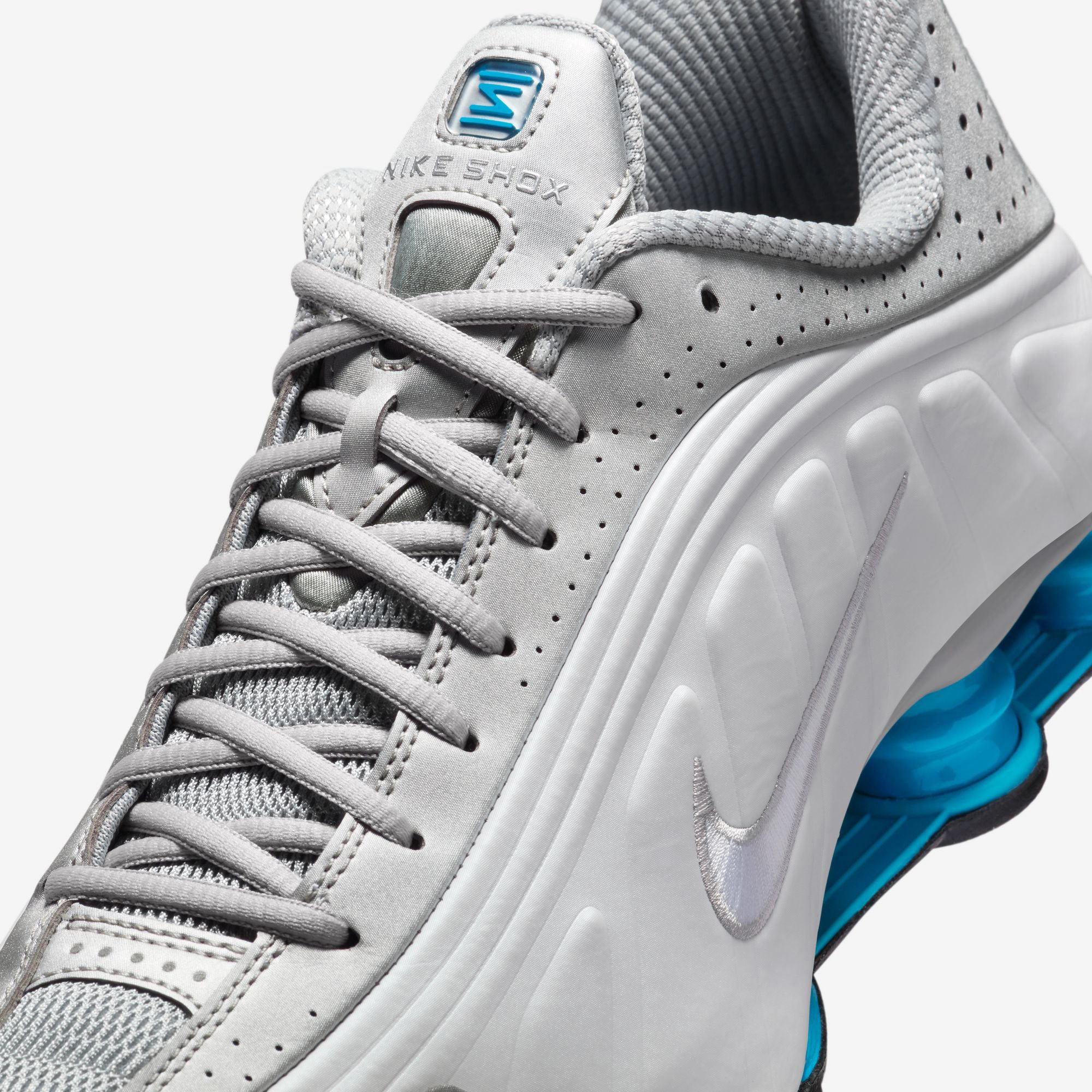 Shox R4