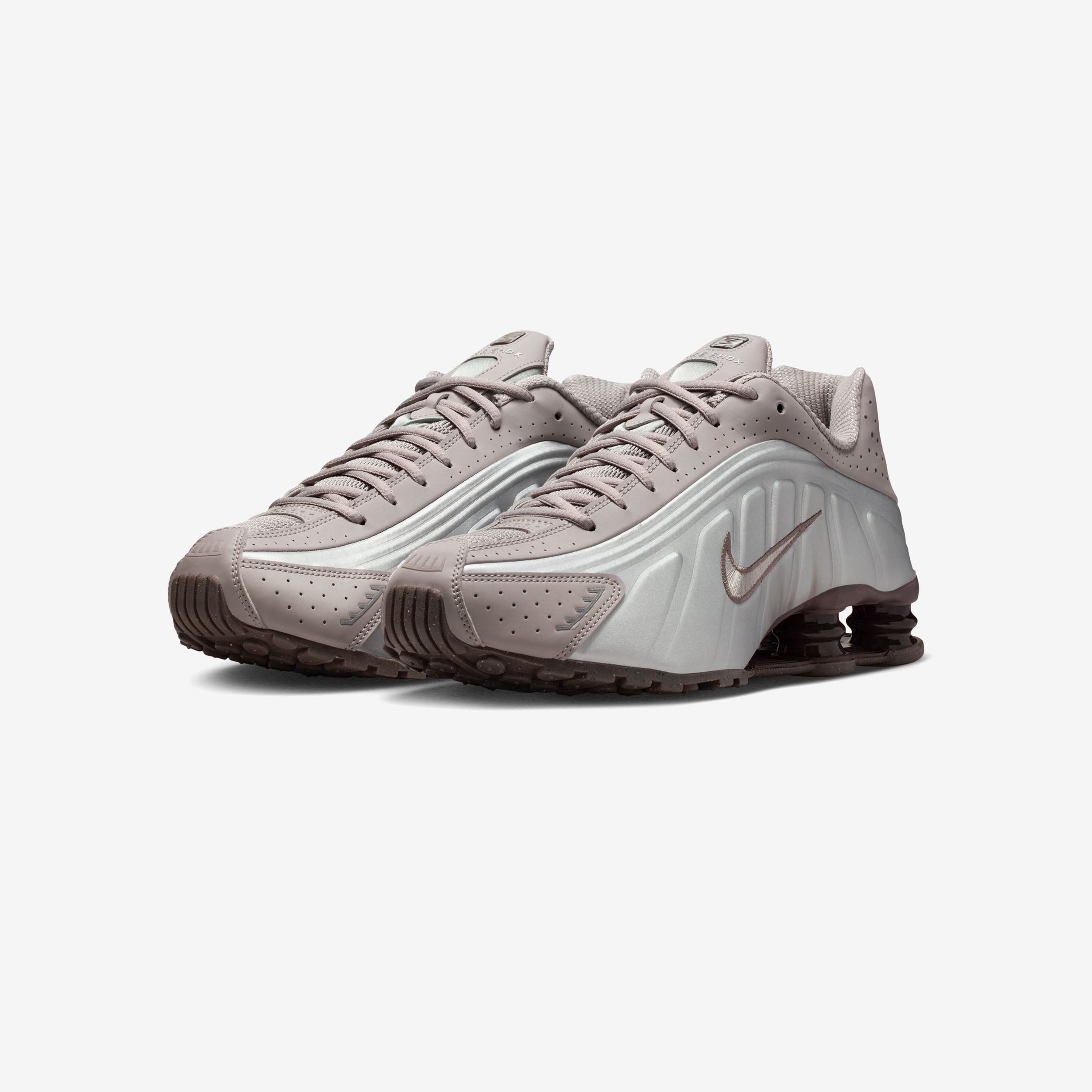 Shox R4