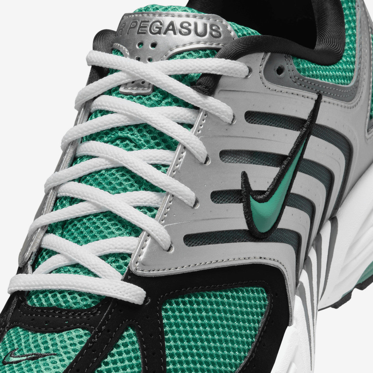 Air Pegasus 2005 | HQ3482-095