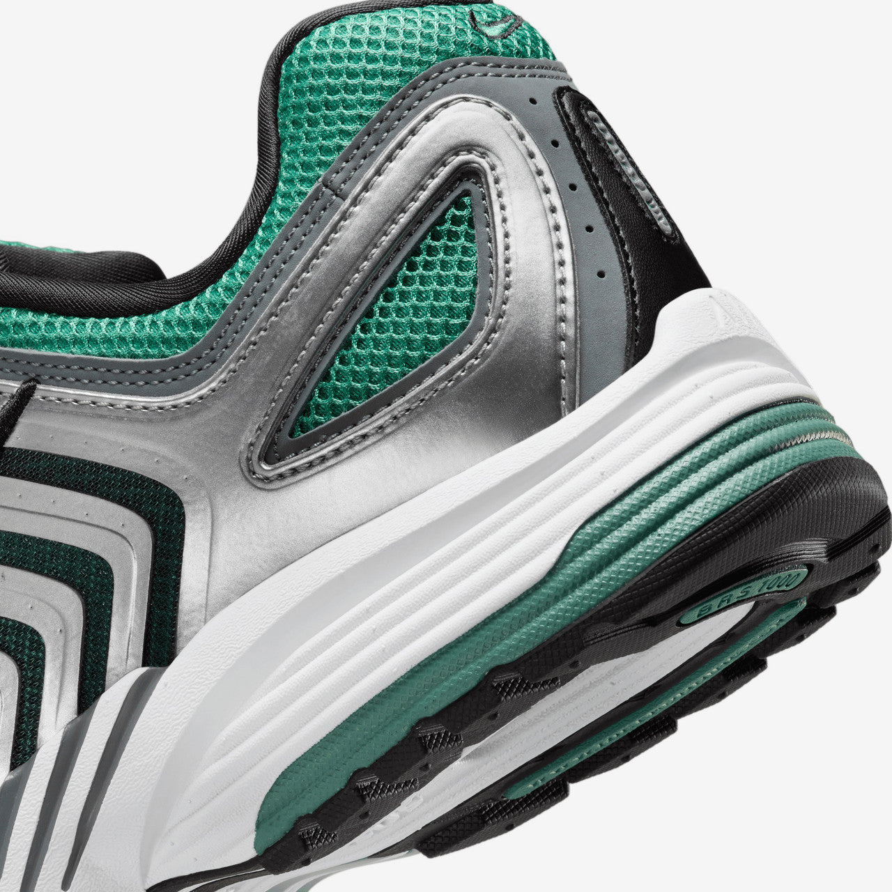 Air Pegasus 2005 | HQ3482-095