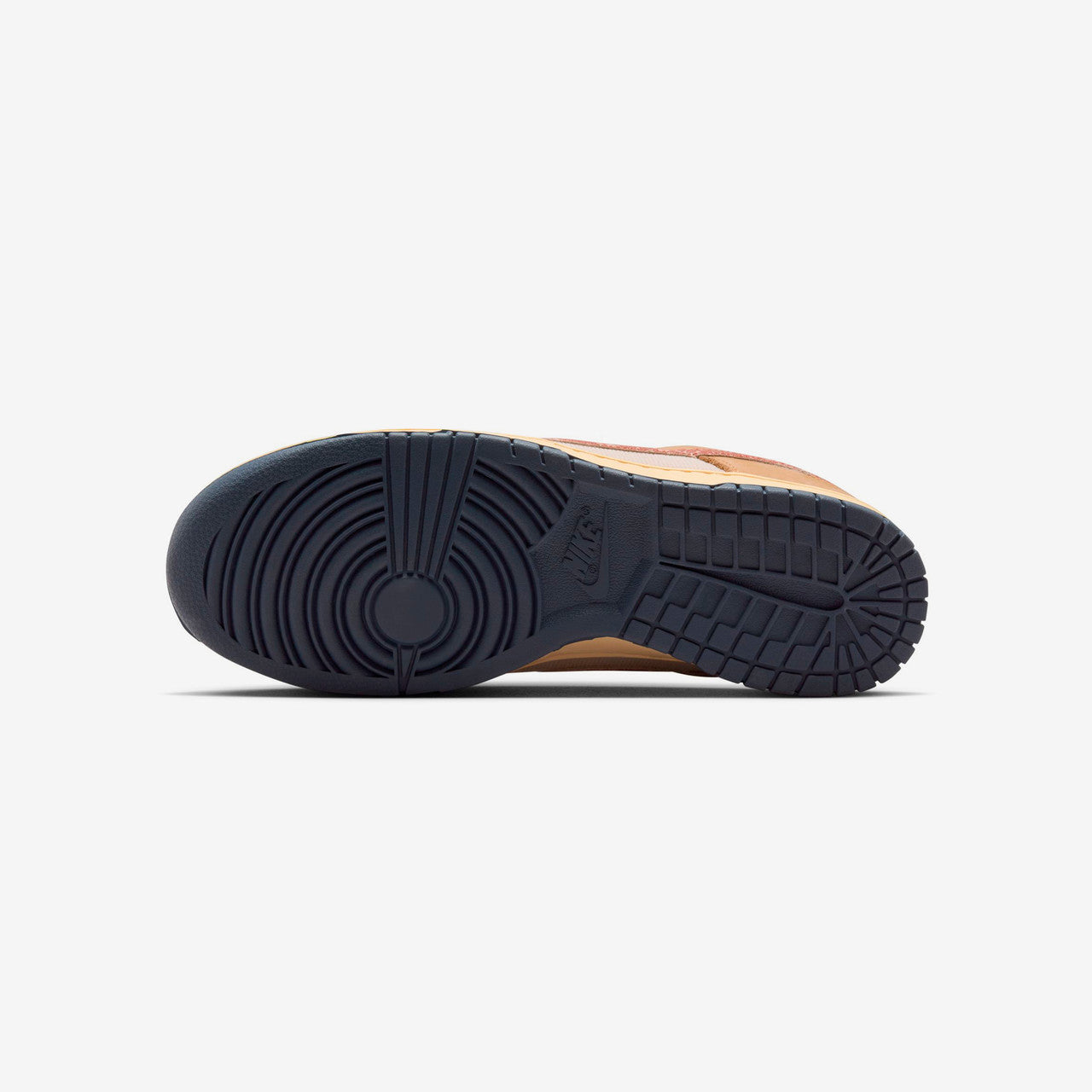Dunk Low Retro SE | HQ3640-790