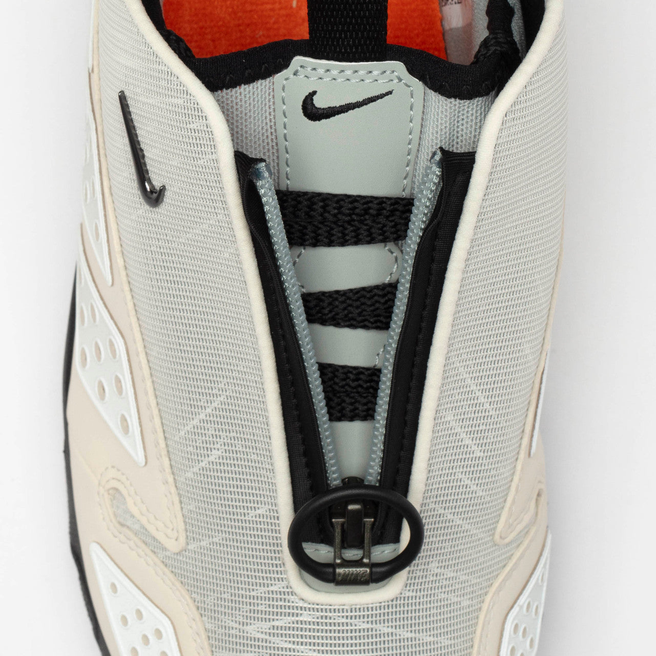W Air Max SNDR | HQ4190-001