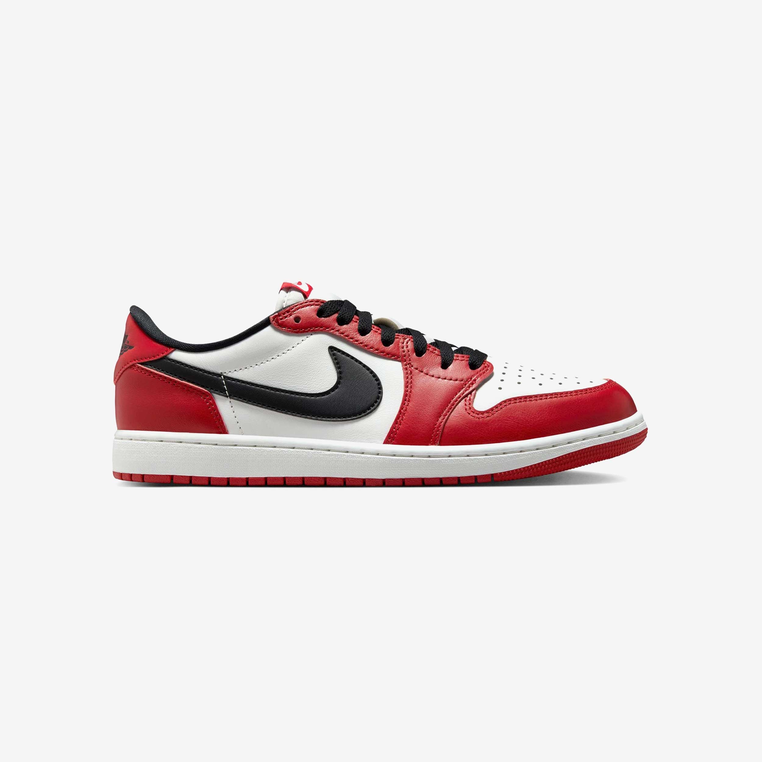 Air Jordan 1 Retro Low OG "Chicago"