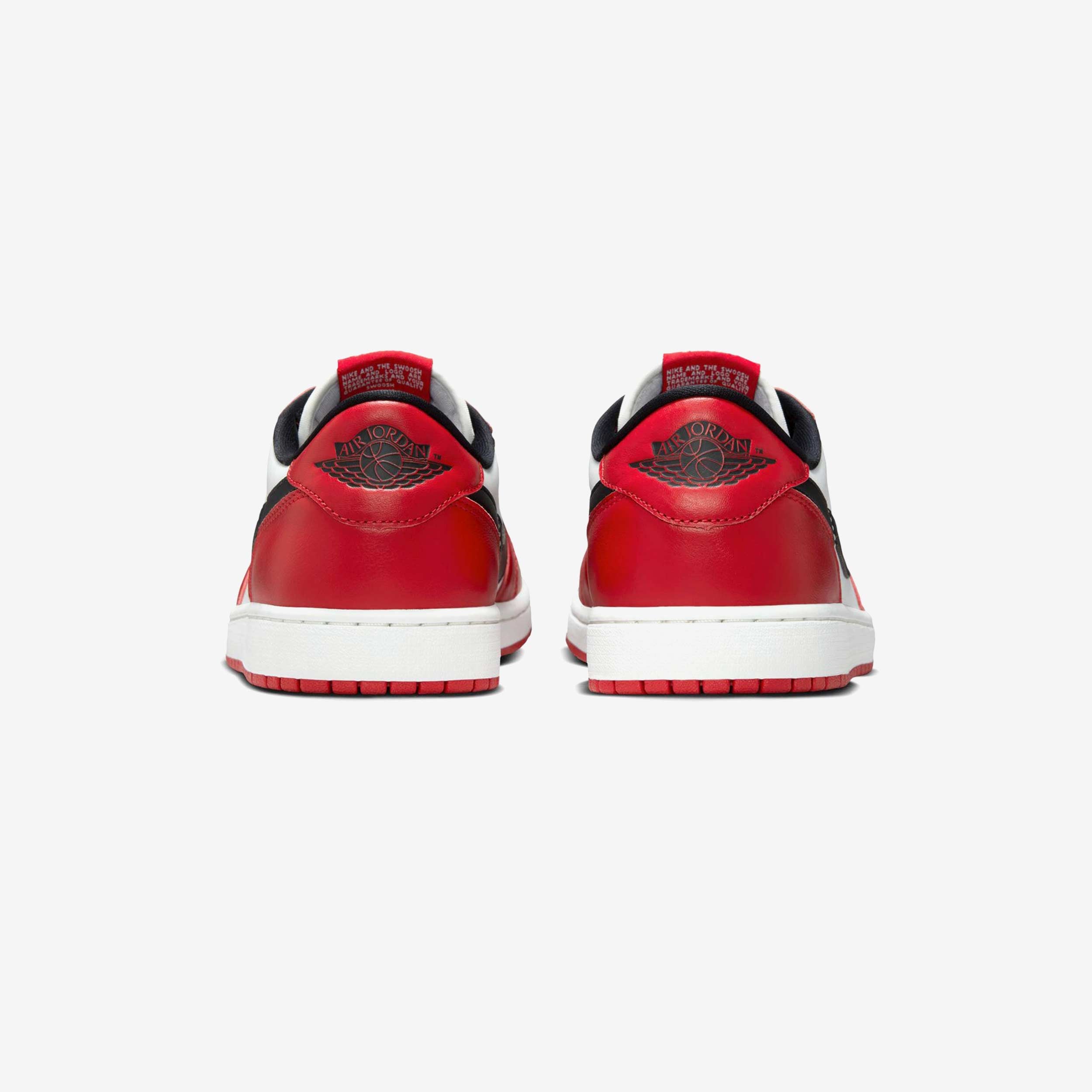 Air Jordan 1 Retro Low OG "Chicago"