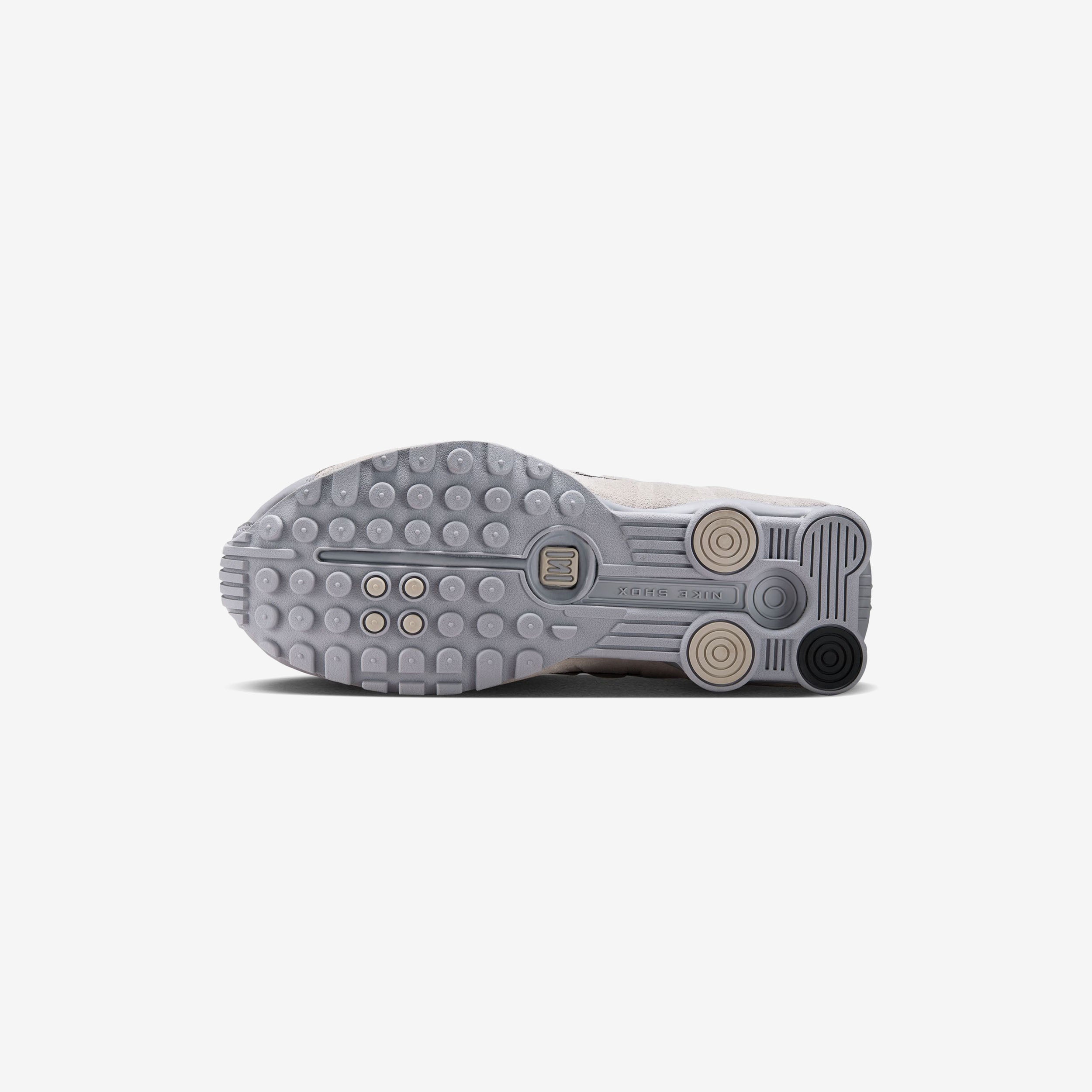 Wmns Shox R4