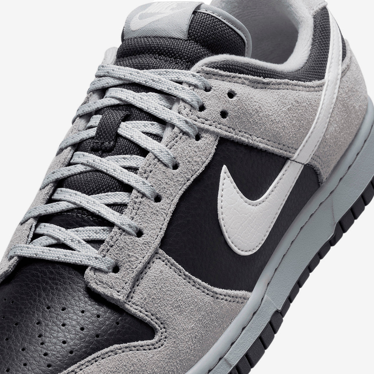 Dunk Low  | HV2532-001