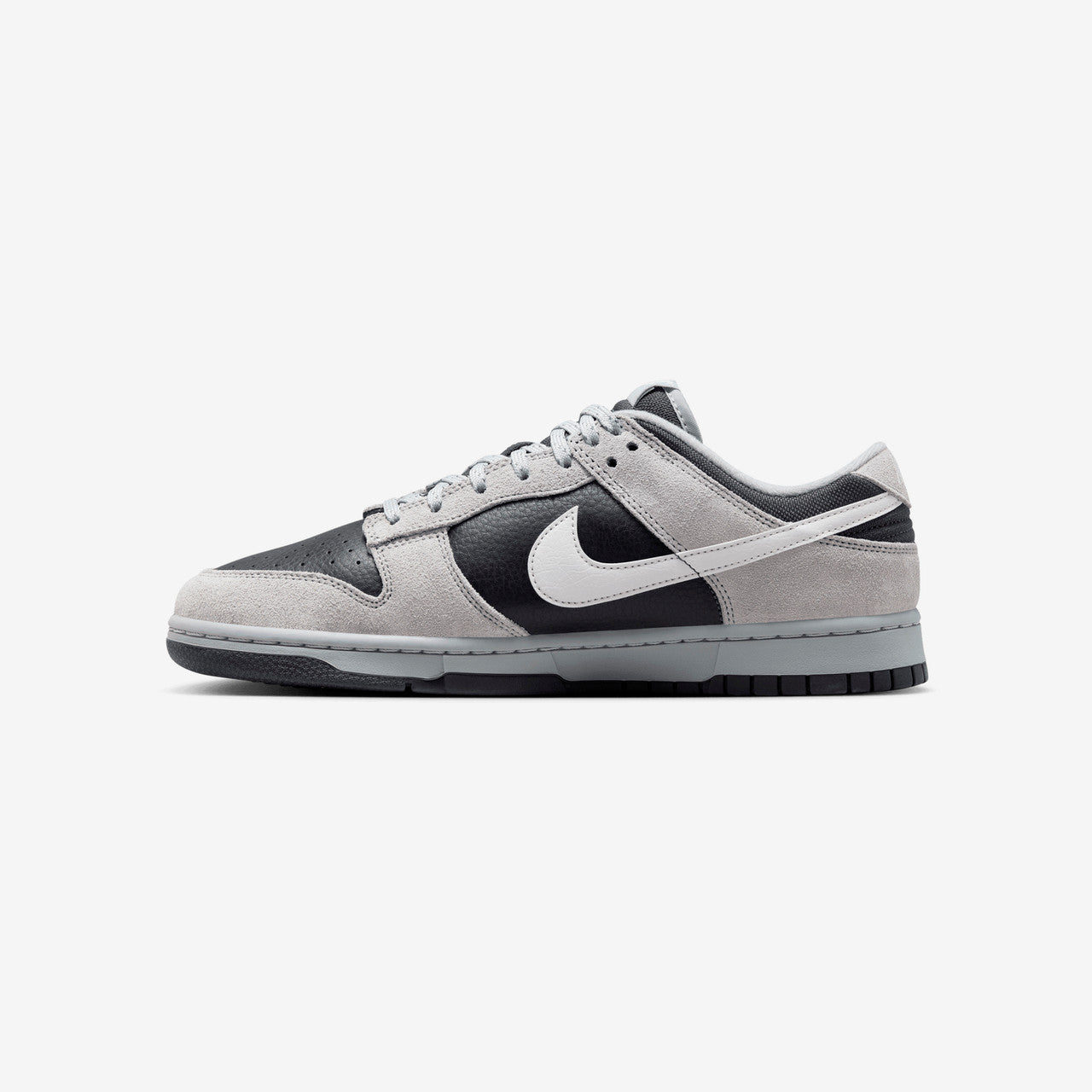 Dunk Low  | HV2532-001