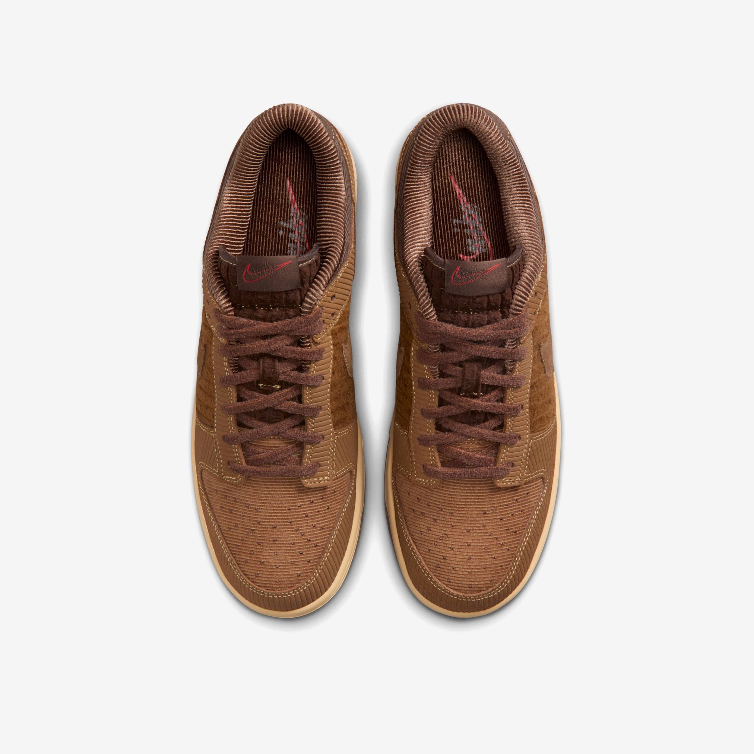 Dunk Low Retro Premium