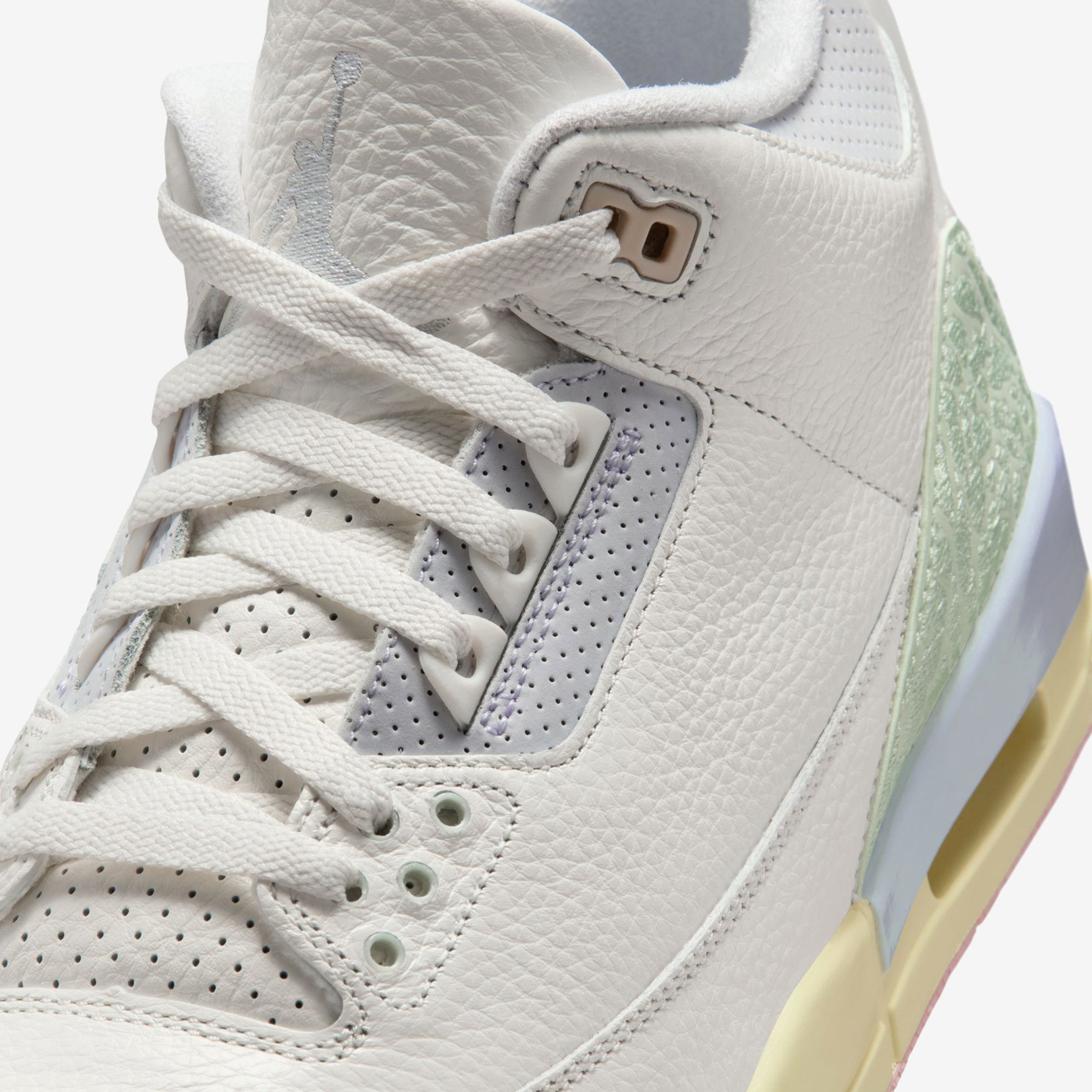 Jordan Air Jordan 3 Retro OG - IF4396-100 | SNS - SNEAKERSNSTUFF