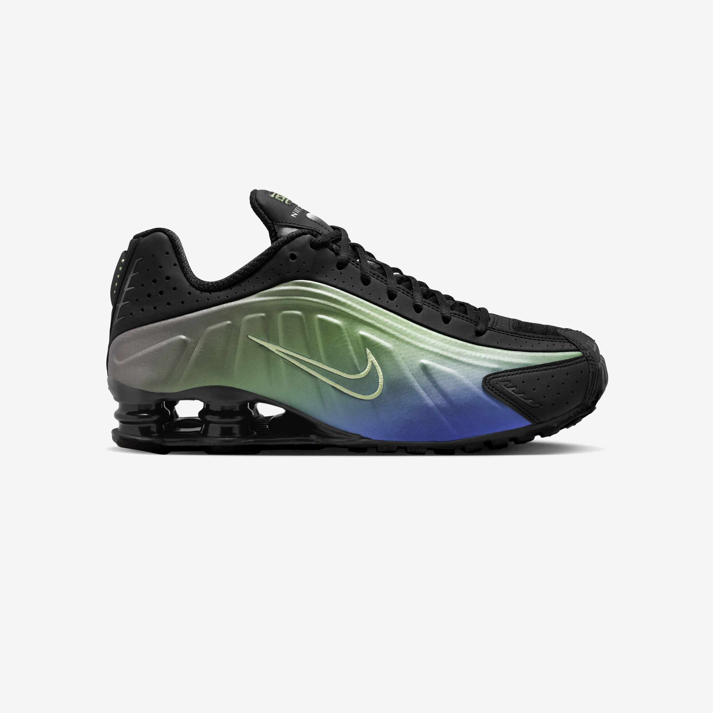 Shox R4