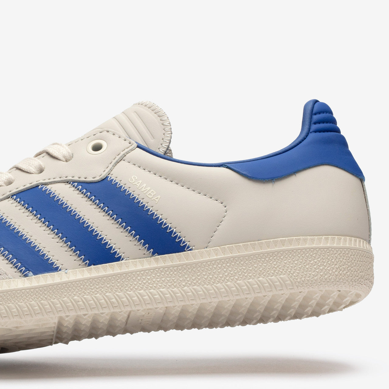 Samba x Humanrace | IG2088