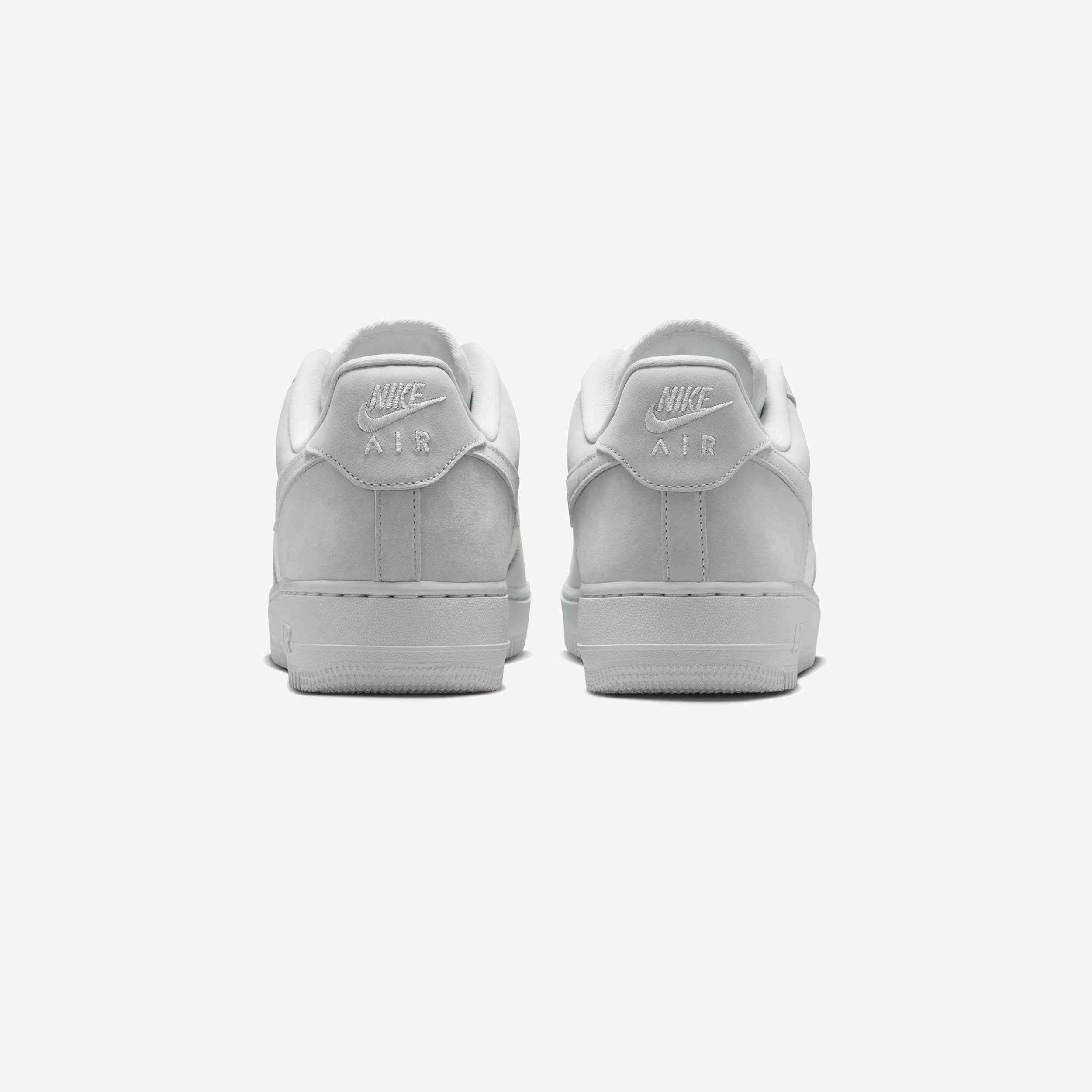 Air Force 1 '07 Lv8