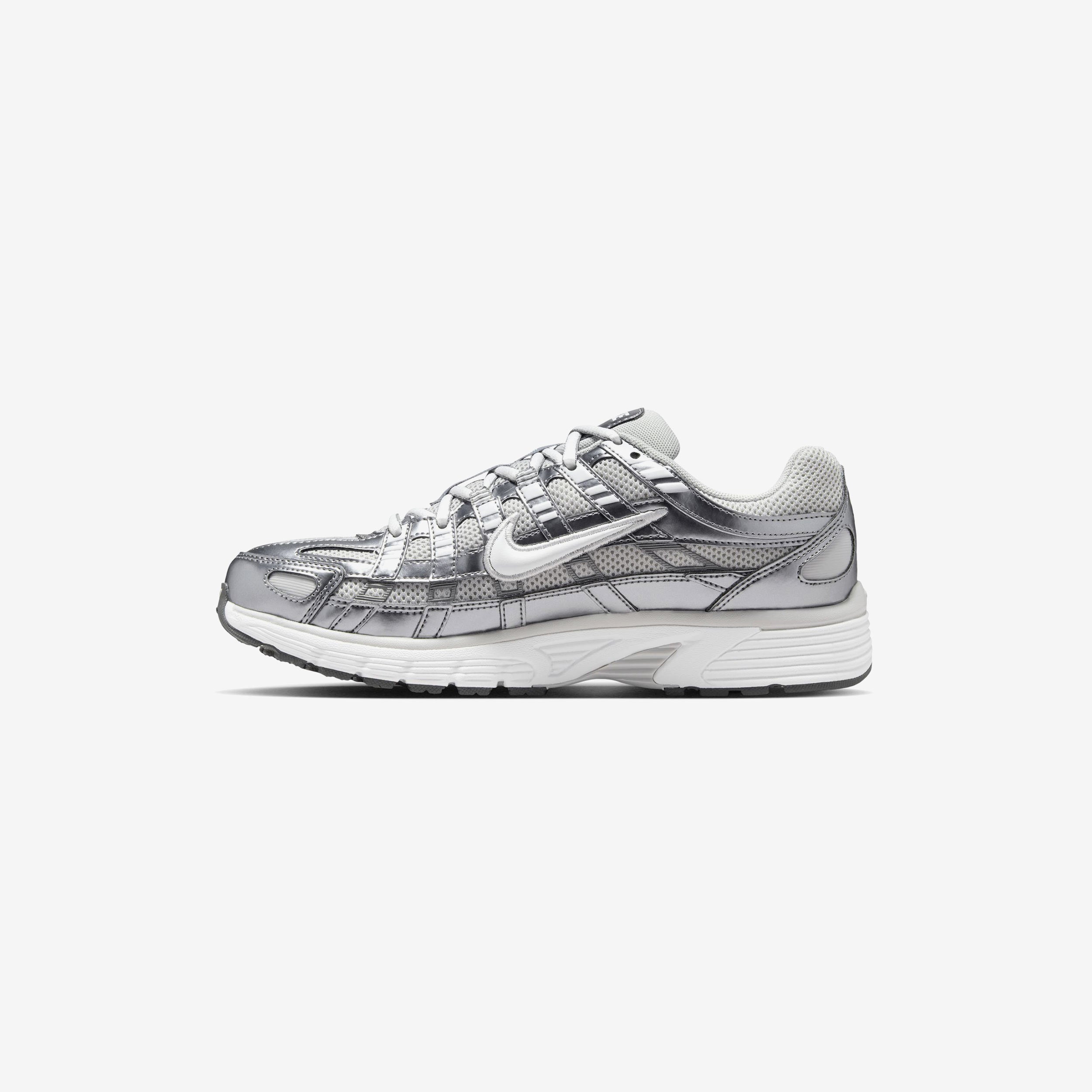 Wmns P-6000