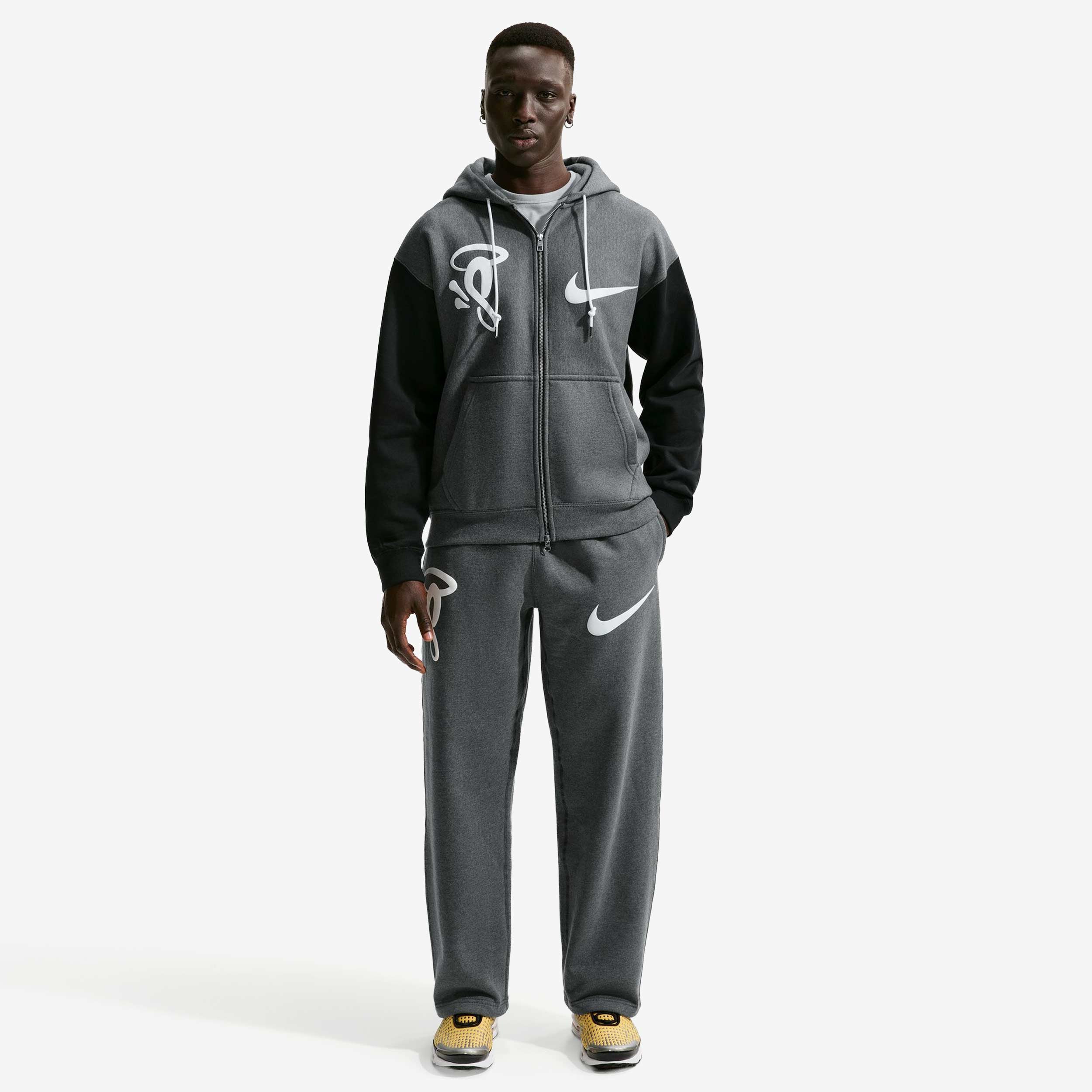 nike swoosh hoodie and pants