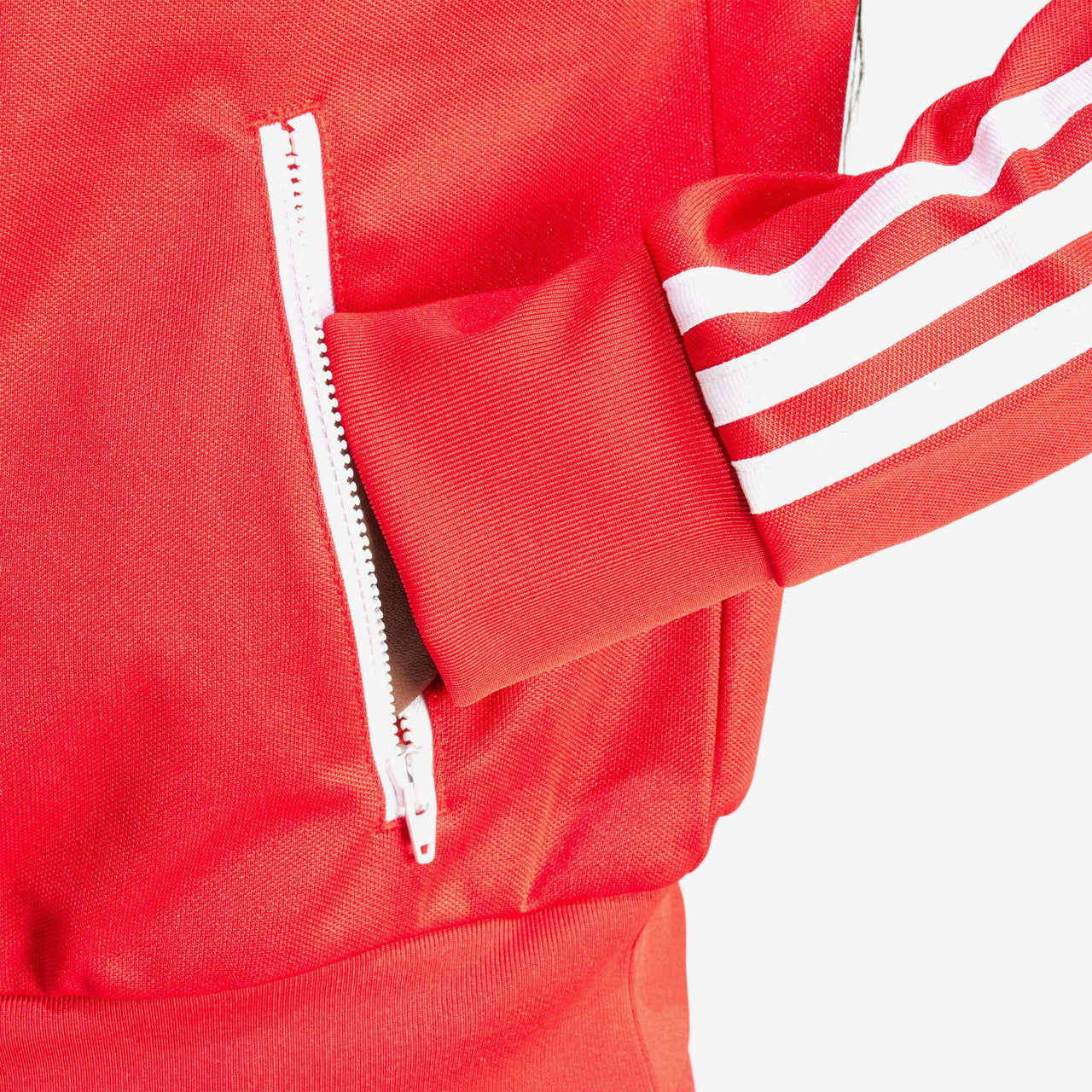 Wmns Track Top x Sporty & Rich | JD3766