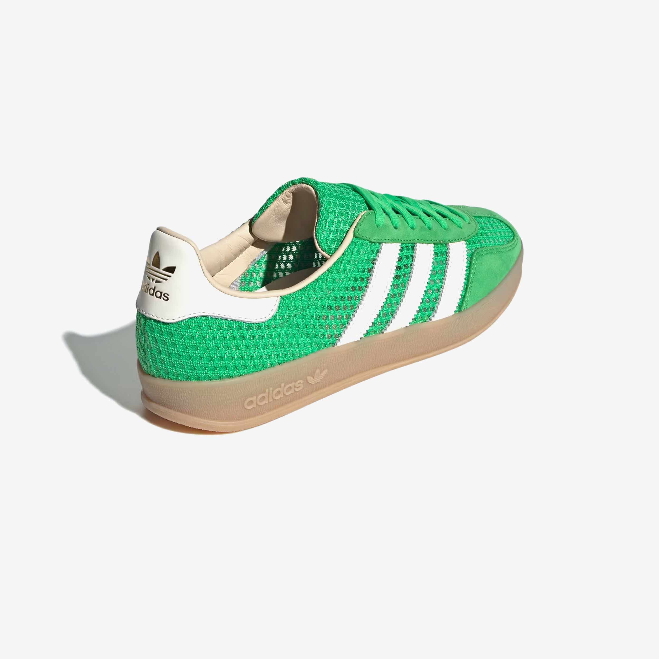 Gazelle Indoor