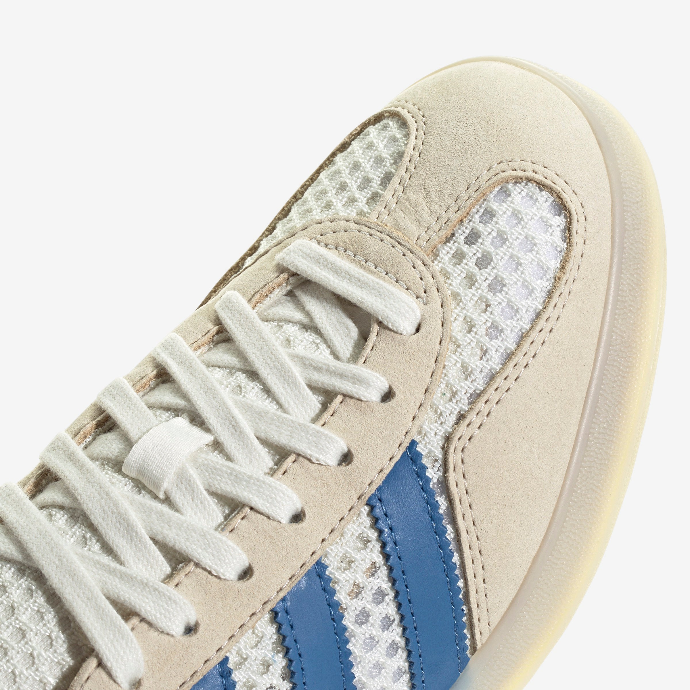 Gazelle Indoor
