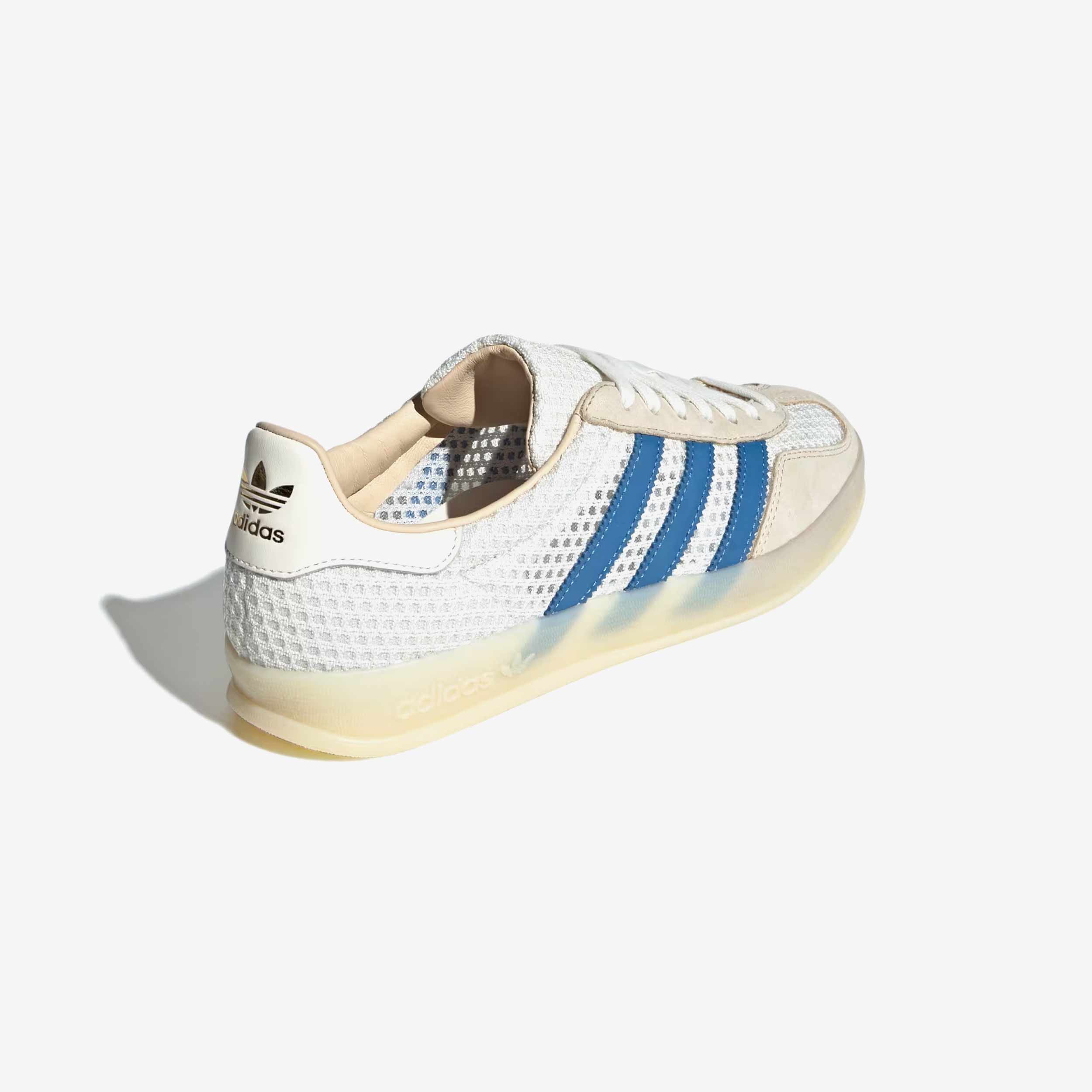 Gazelle Indoor