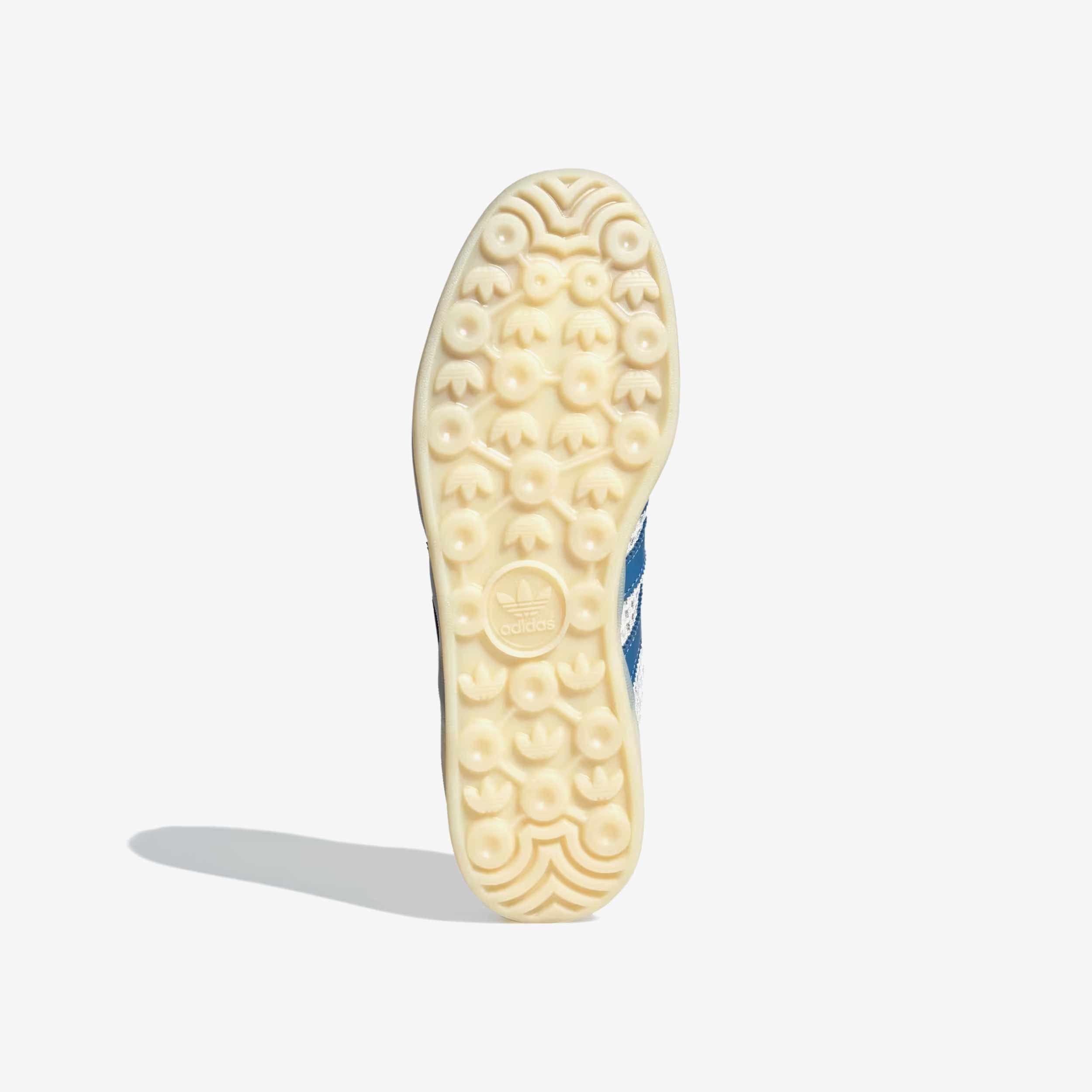 Gazelle Indoor